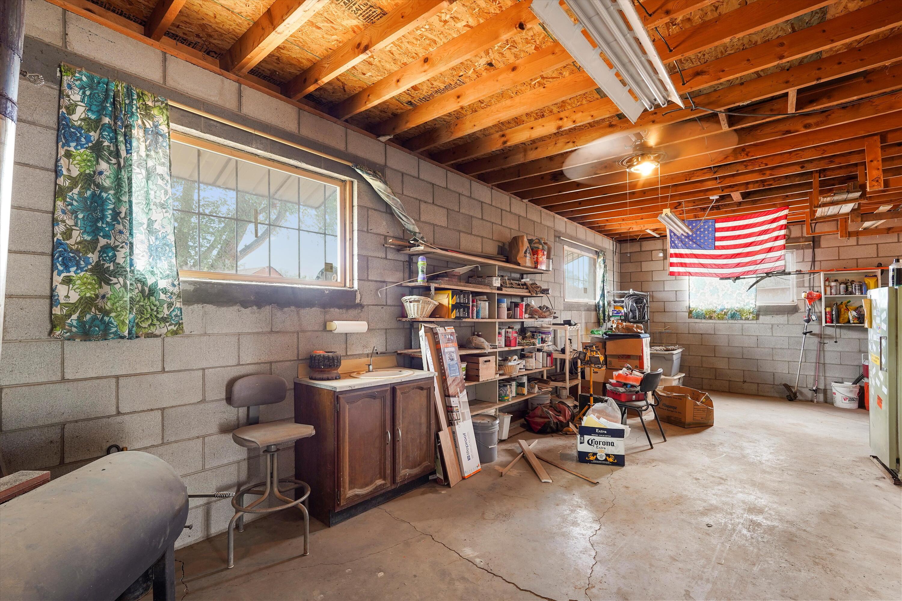 2836 LA FONDA Drive SW