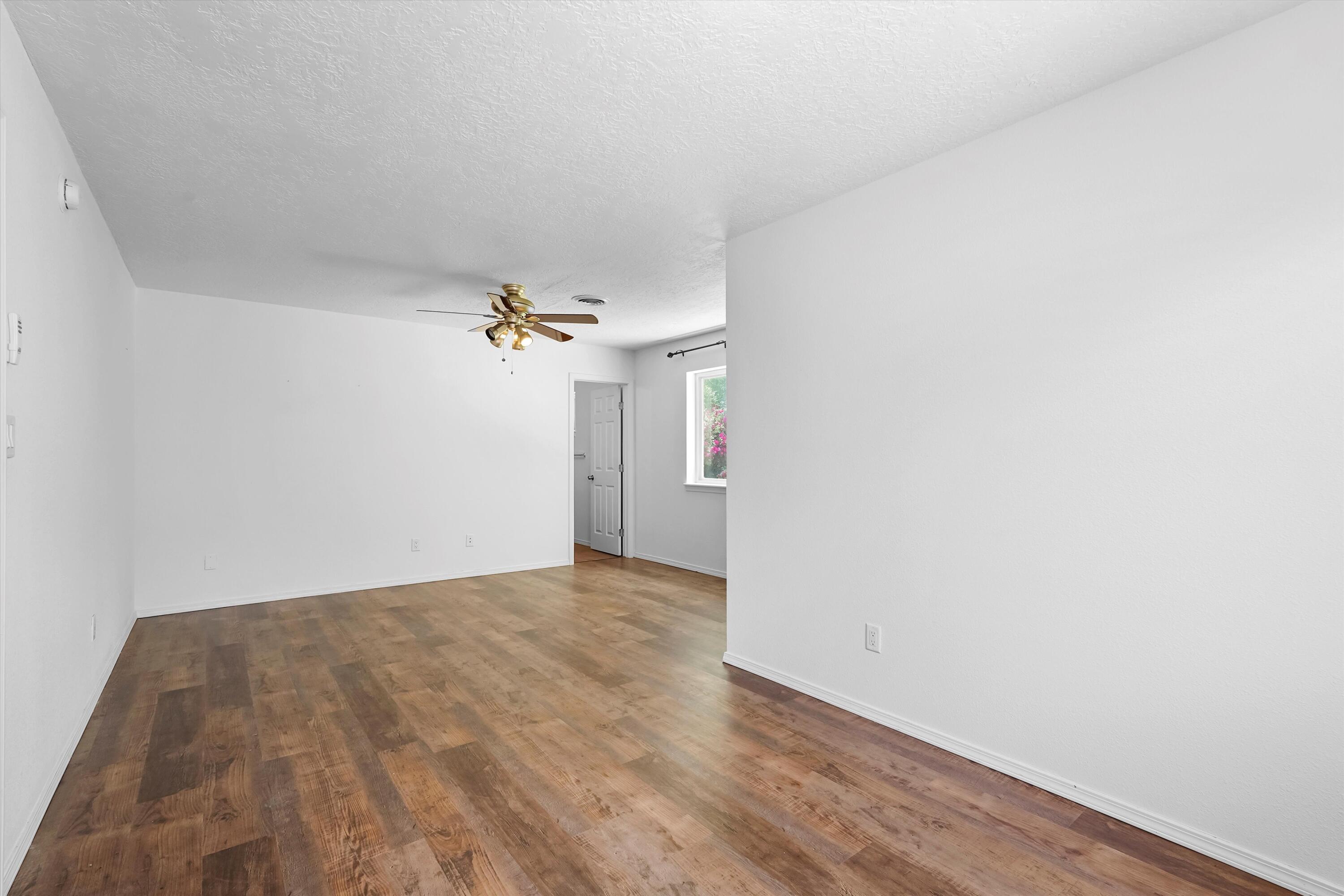 304 VALLE VISTA Drive
