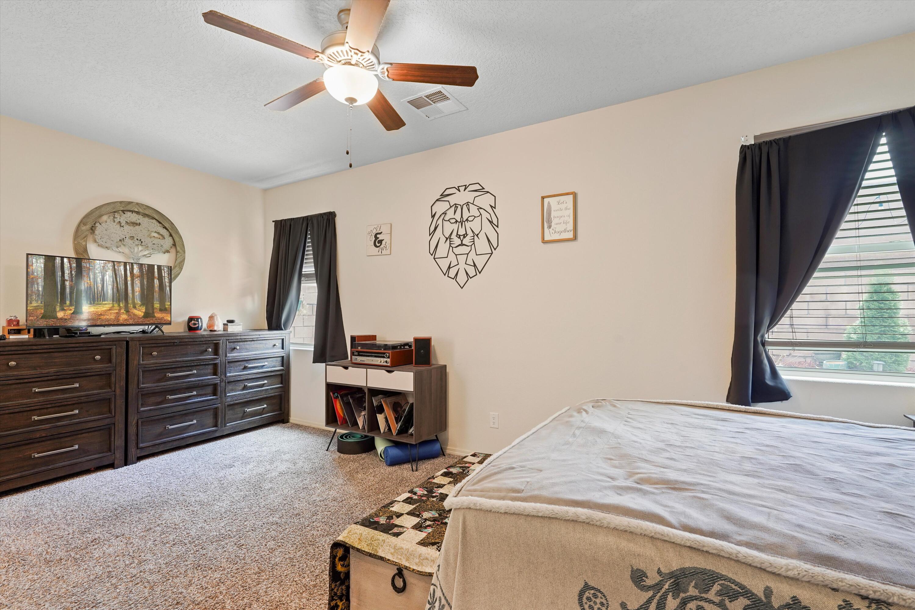 5230 PASEO DEL RIO
