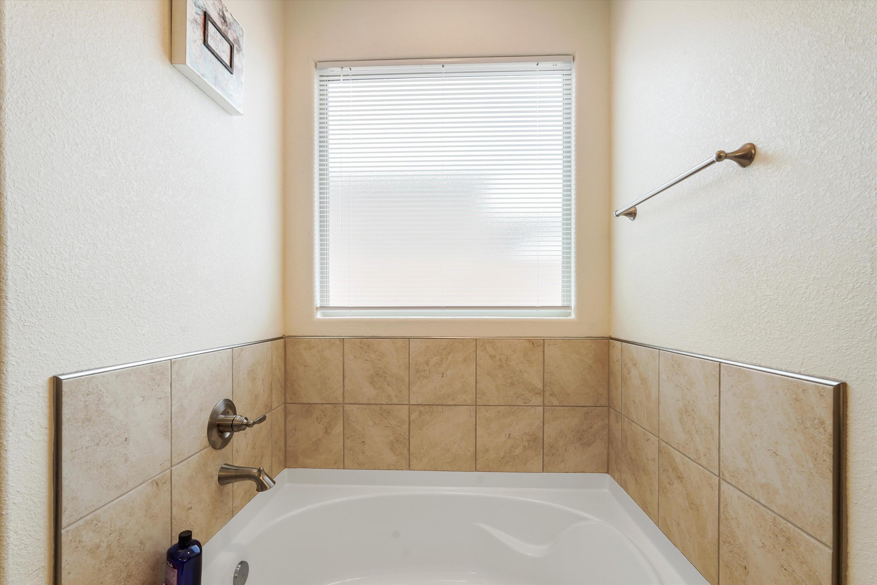 5230 PASEO DEL RIO