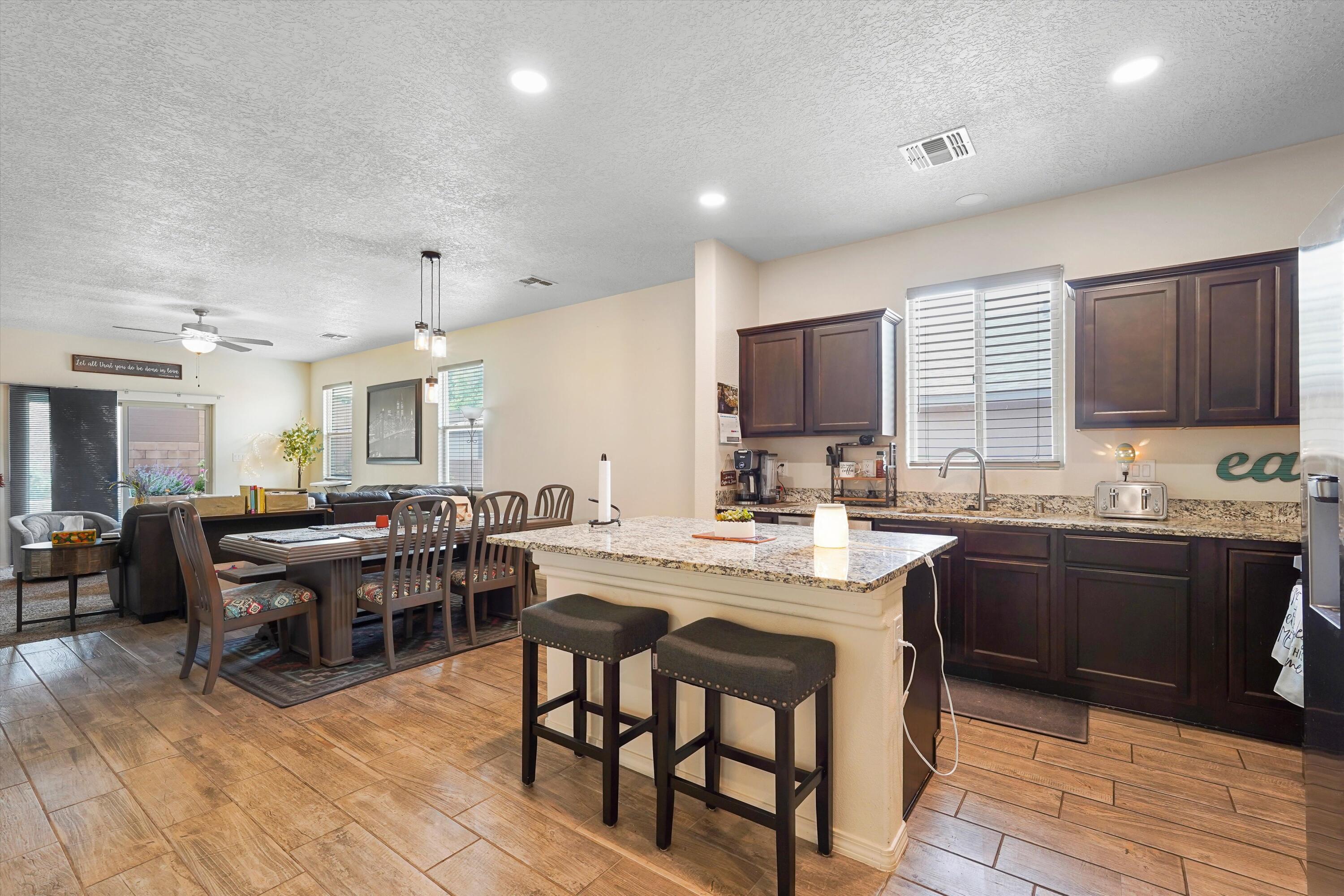 5230 PASEO DEL RIO