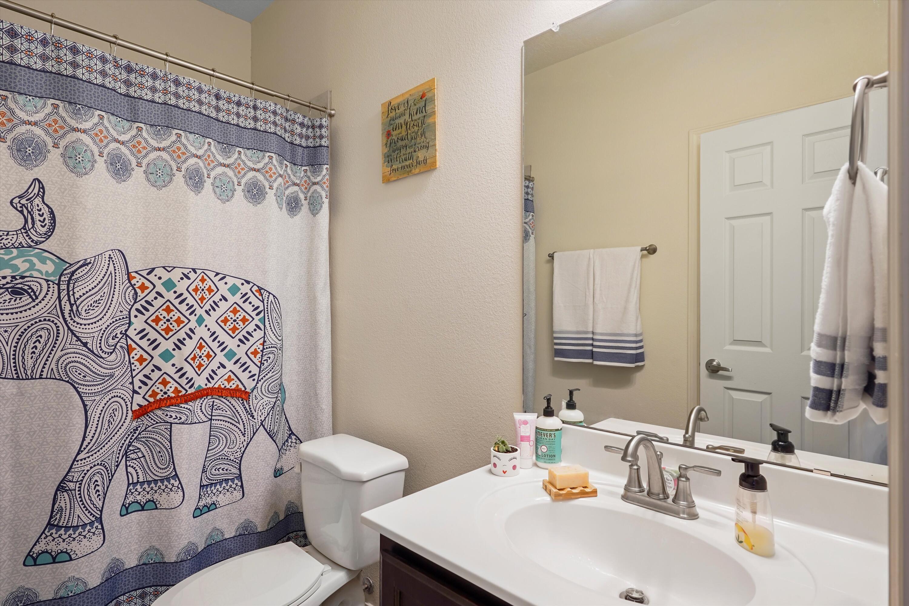 5230 PASEO DEL RIO