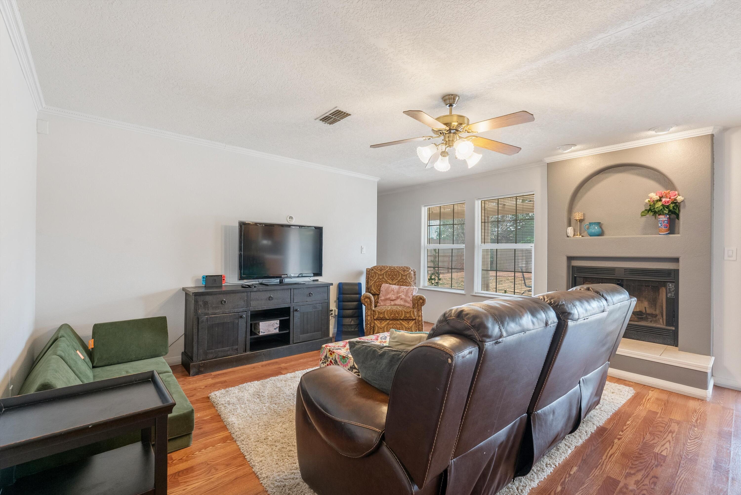 10208 LUZ DEL DIA Drive NW