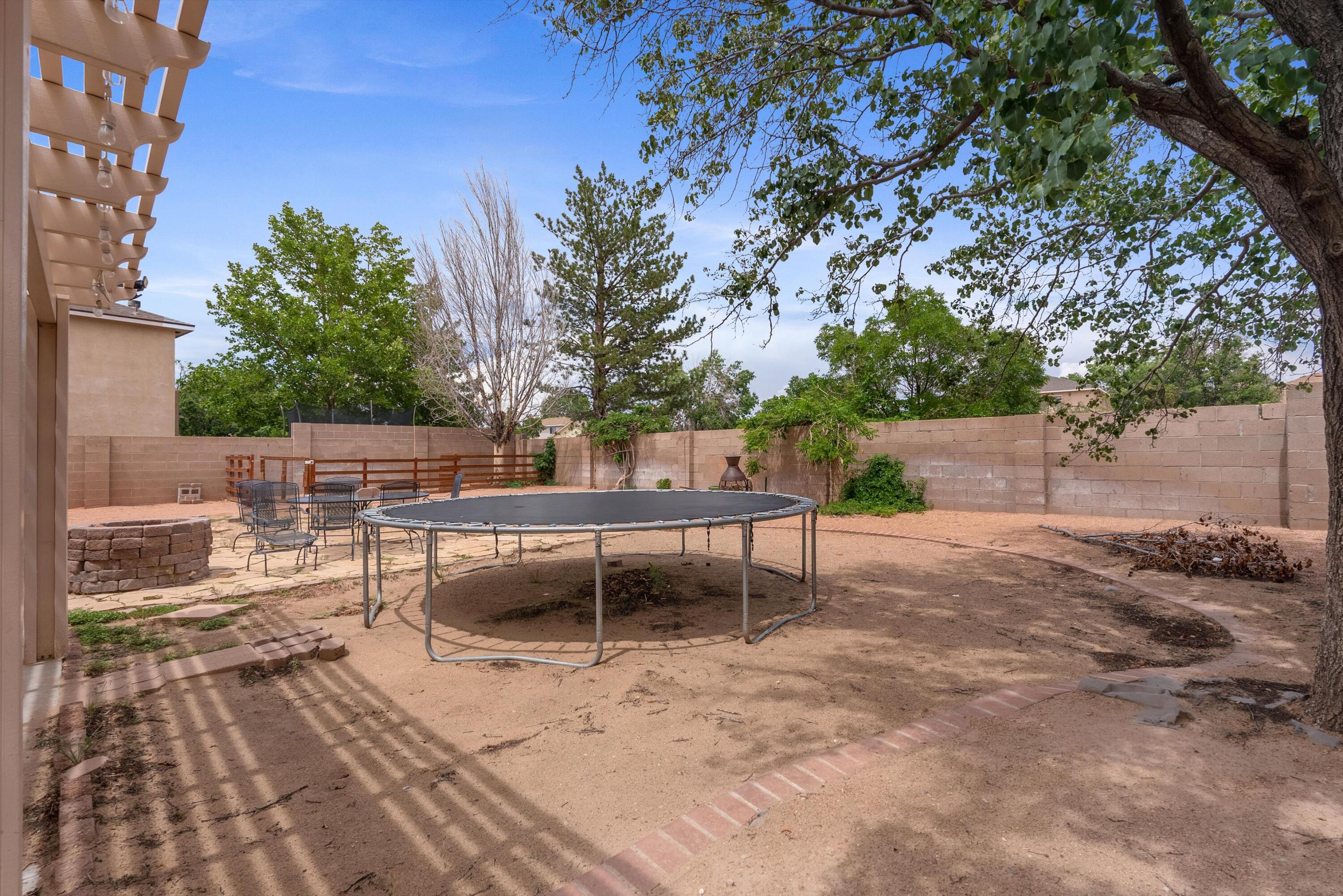 10208 LUZ DEL DIA Drive NW