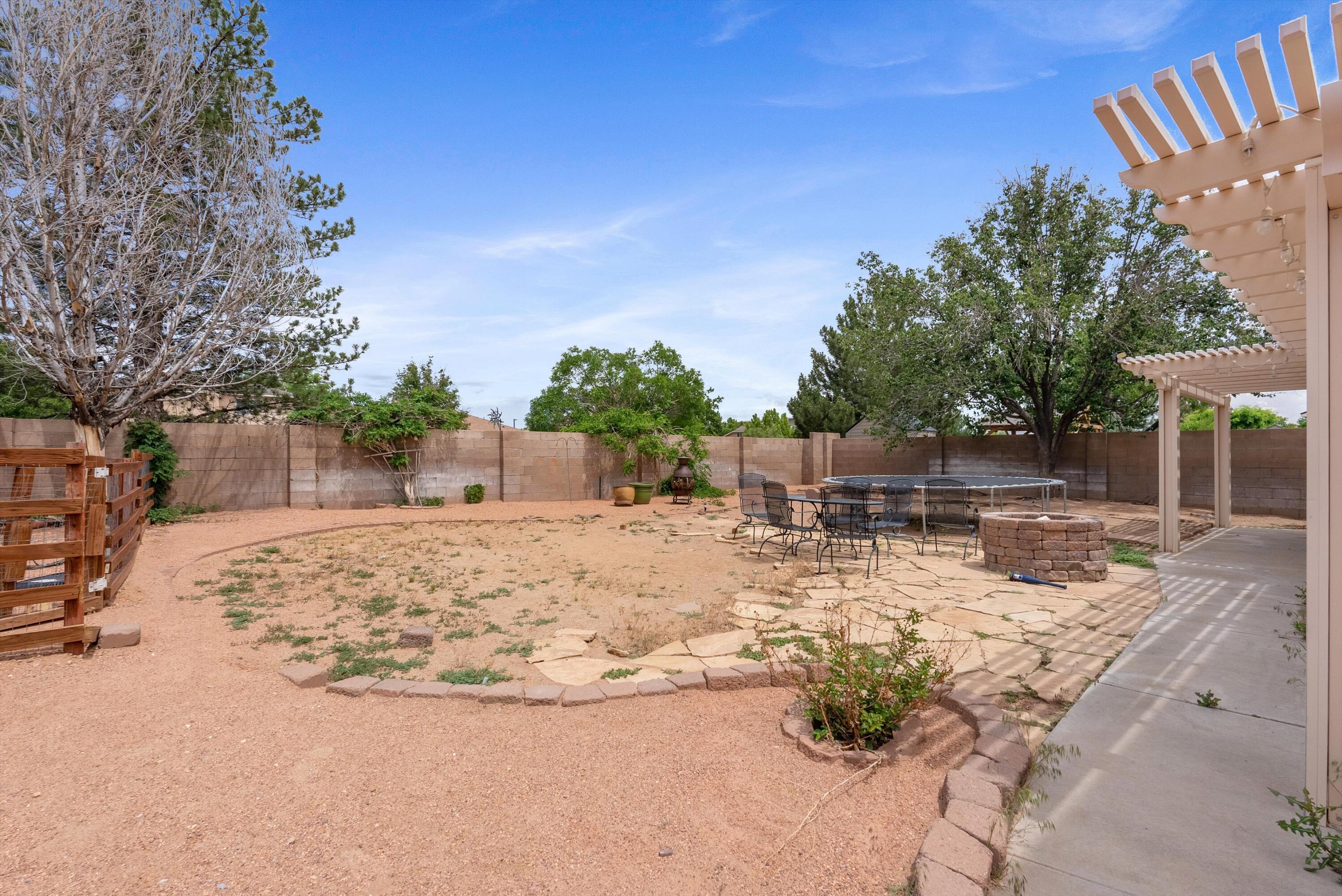 10208 LUZ DEL DIA Drive NW