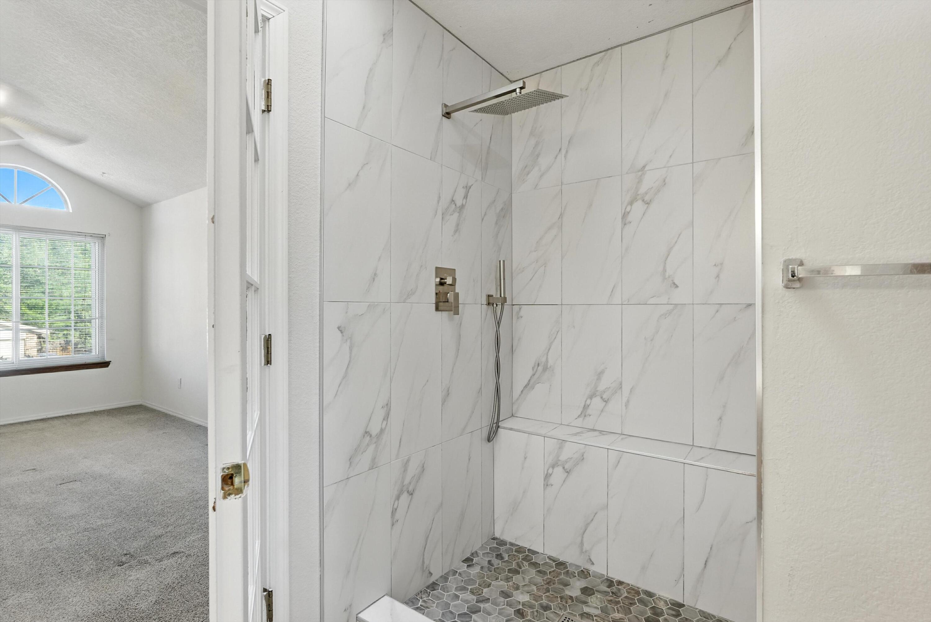 7816 BURSERA Drive NW