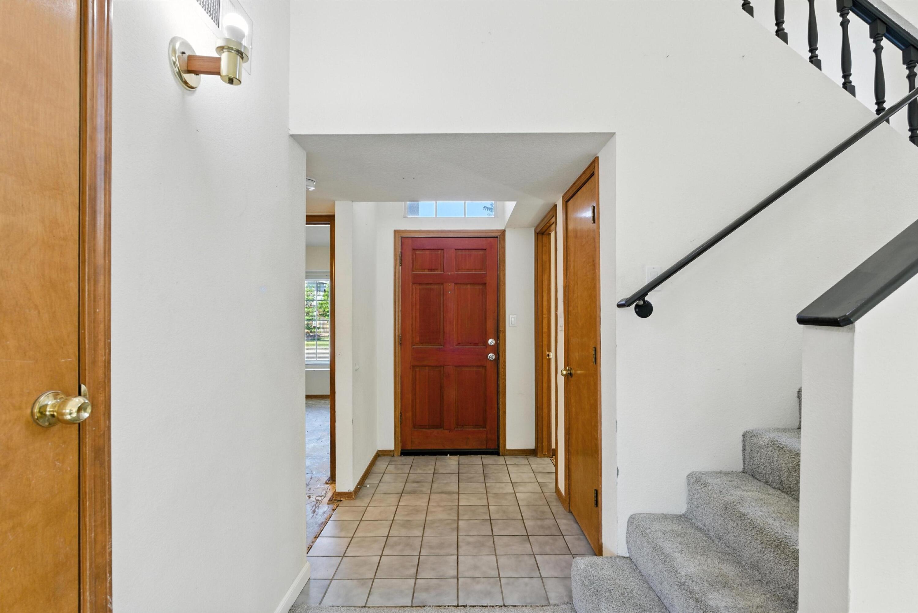 7816 BURSERA Drive NW