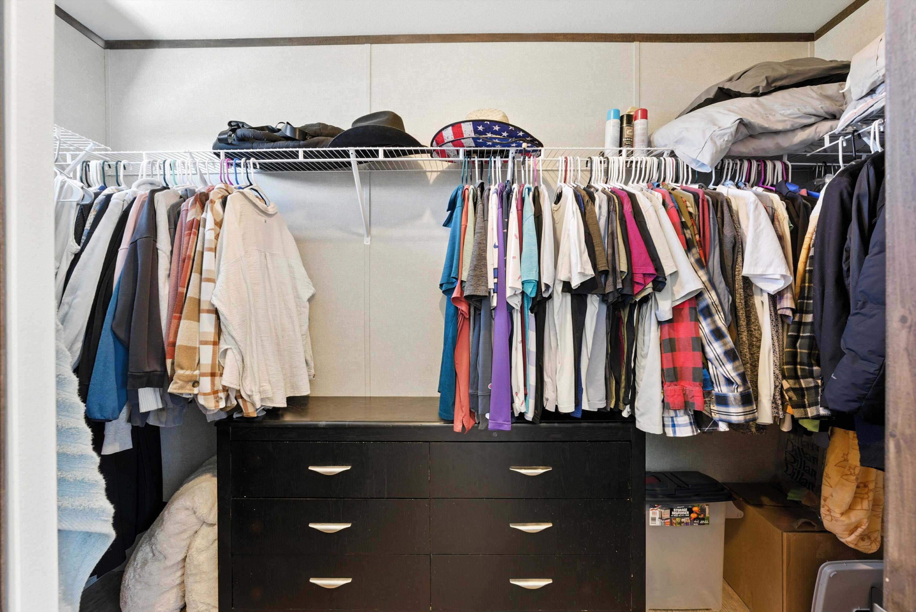 37 PRIVATE DRIVE 1034B