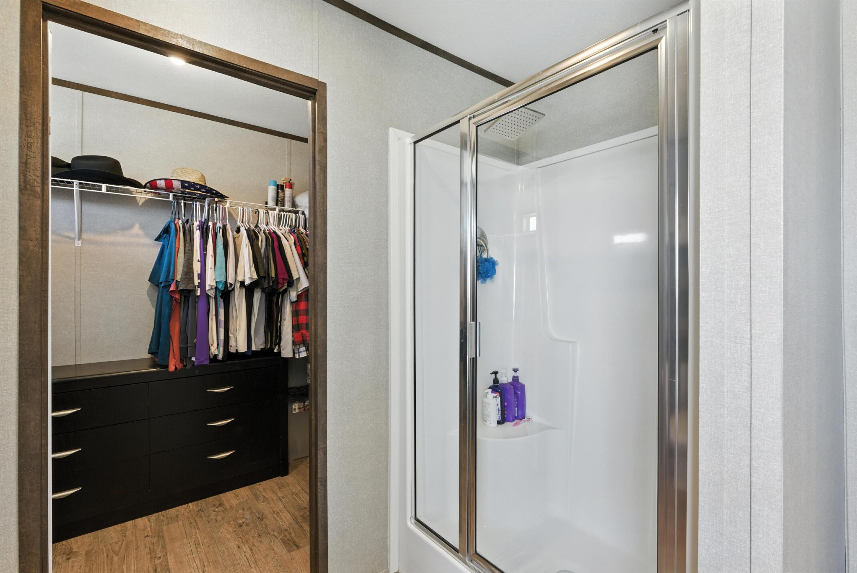 37 PRIVATE DRIVE 1034B