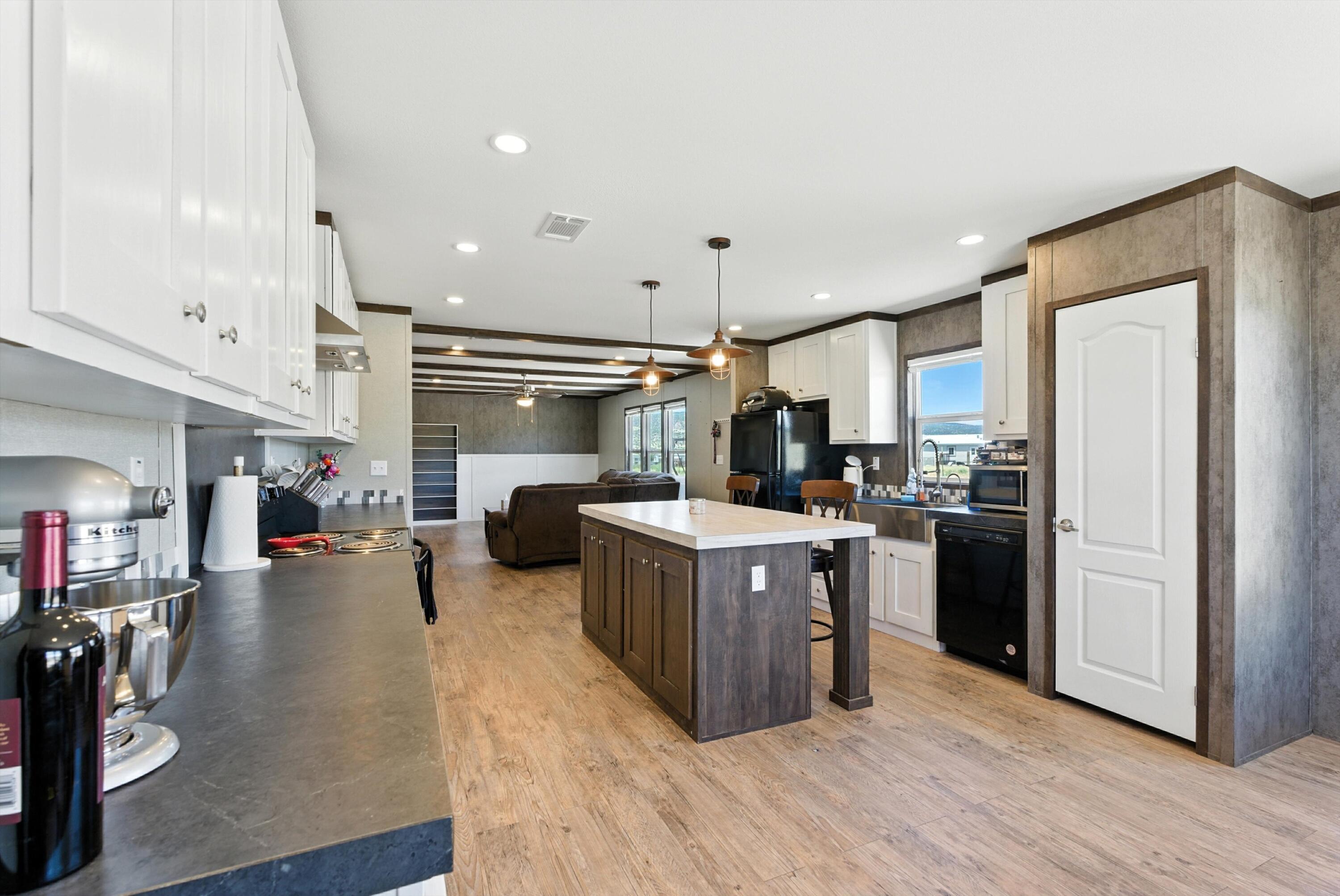 37 PRIVATE DRIVE 1034B