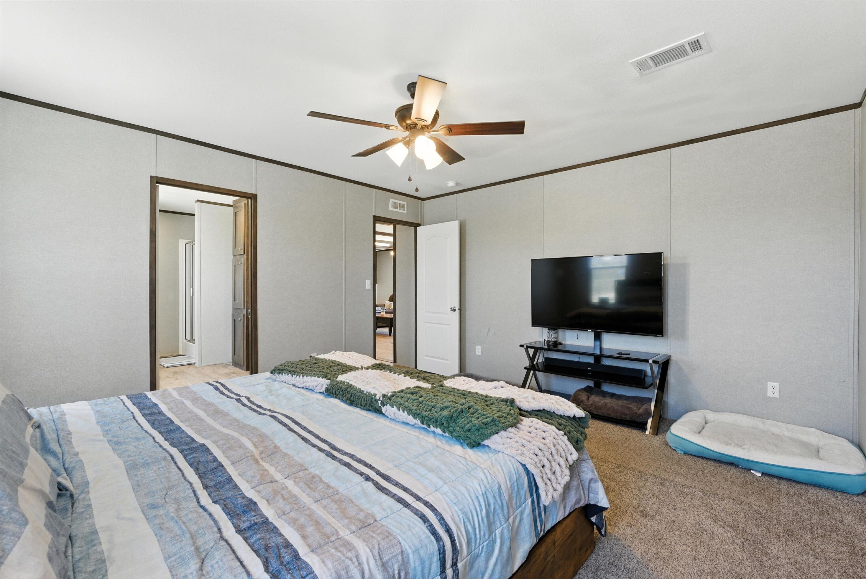 37 PRIVATE DRIVE 1034B