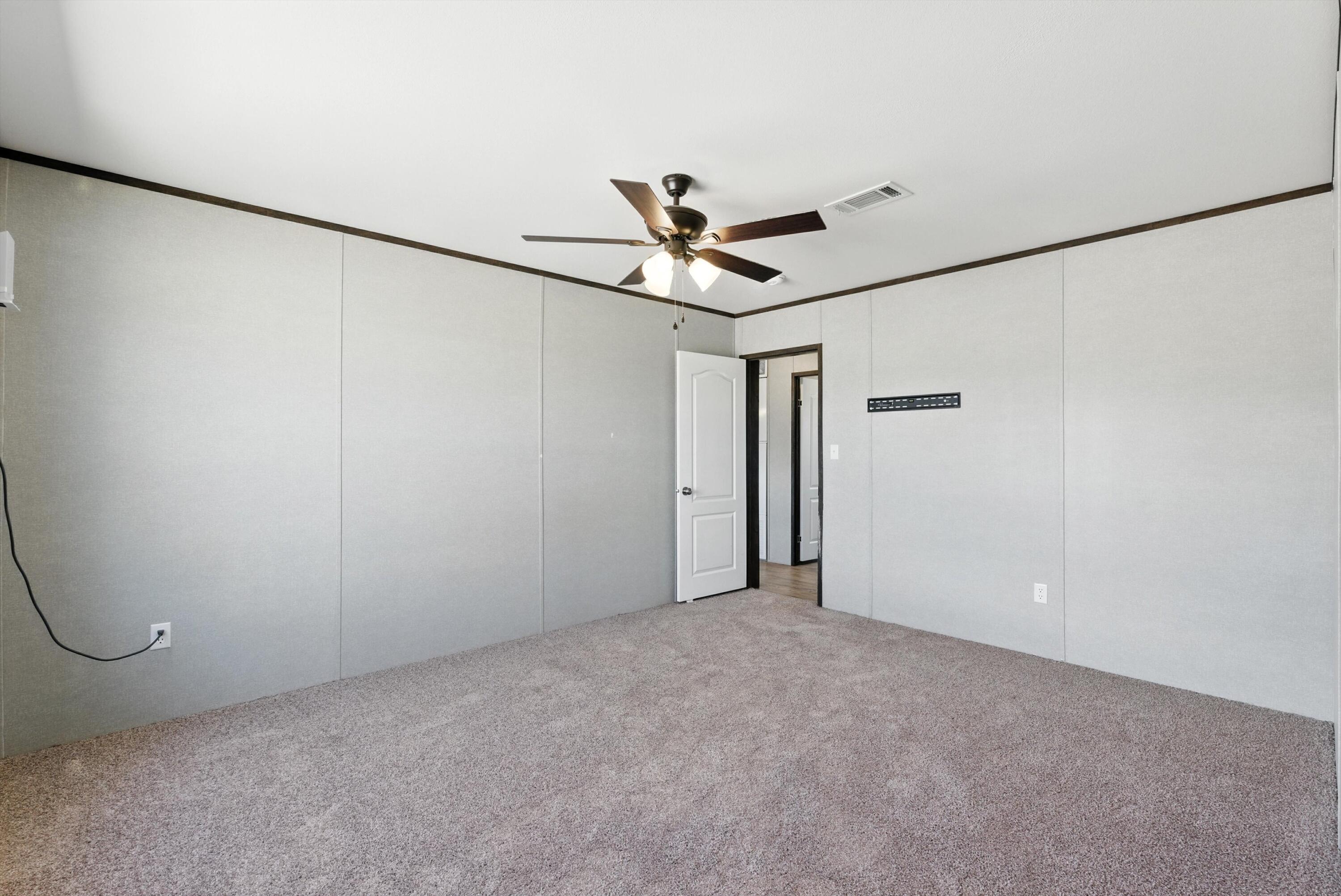 37 PRIVATE DRIVE 1034B