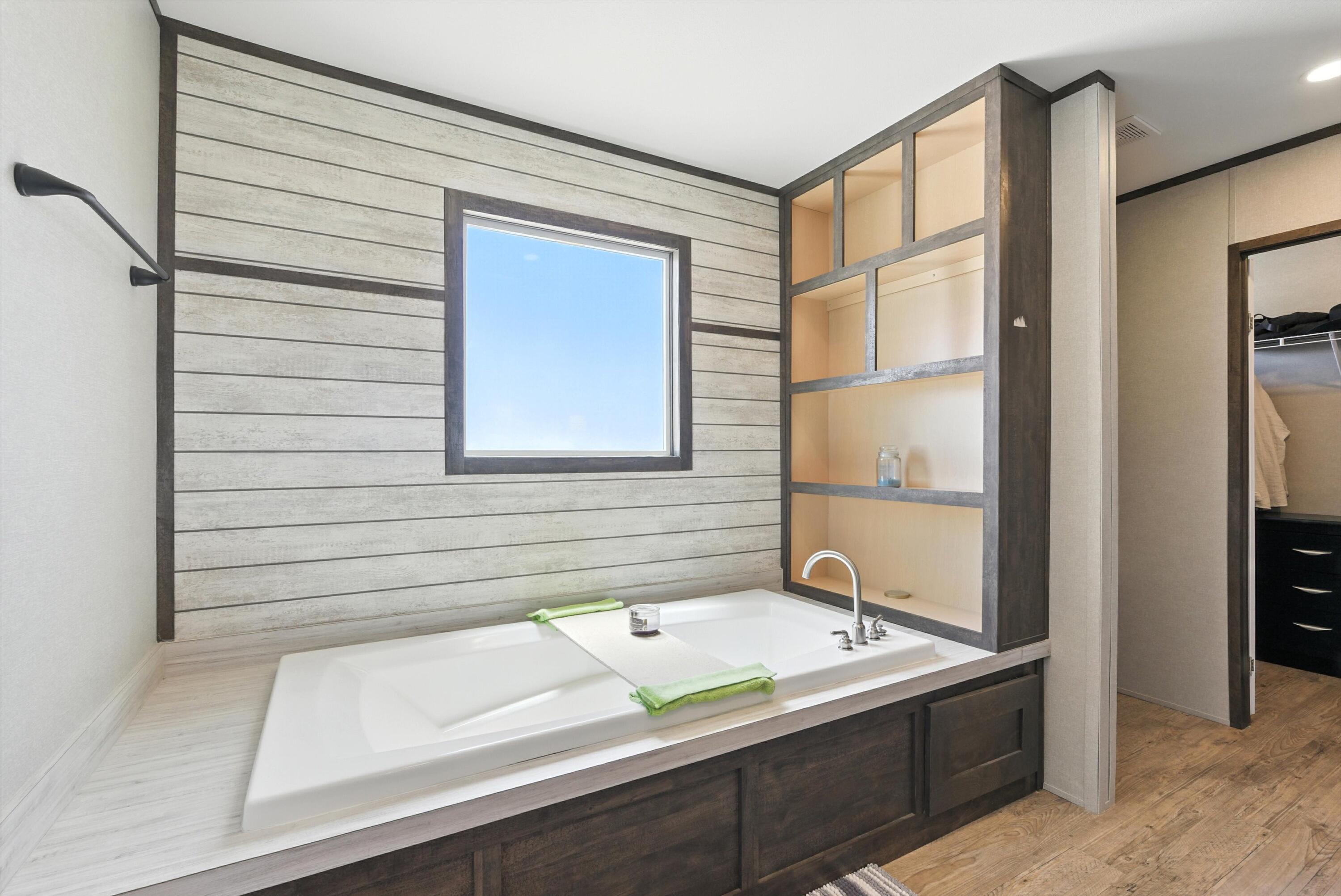 37 PRIVATE DRIVE 1034B