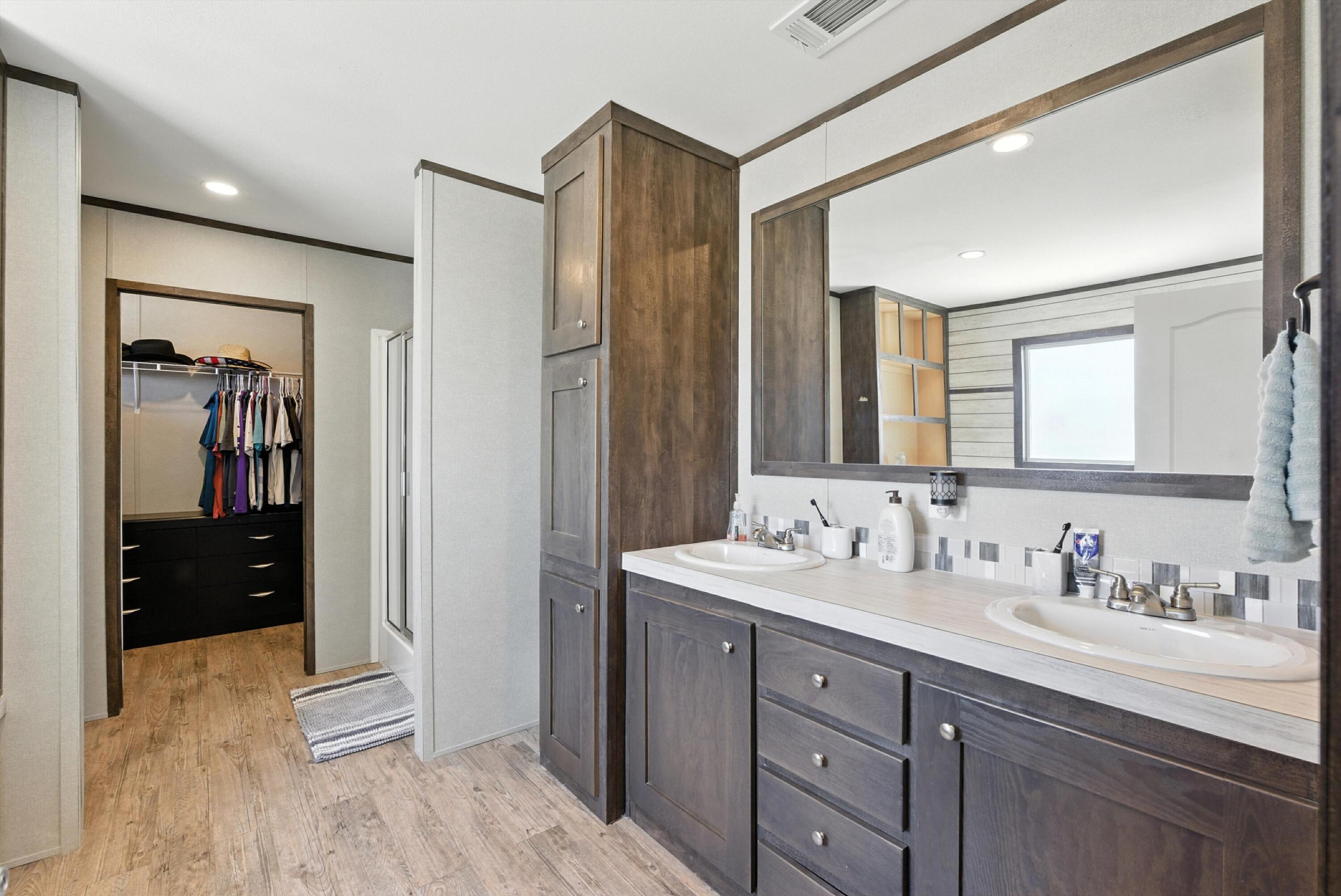 37 PRIVATE DRIVE 1034B