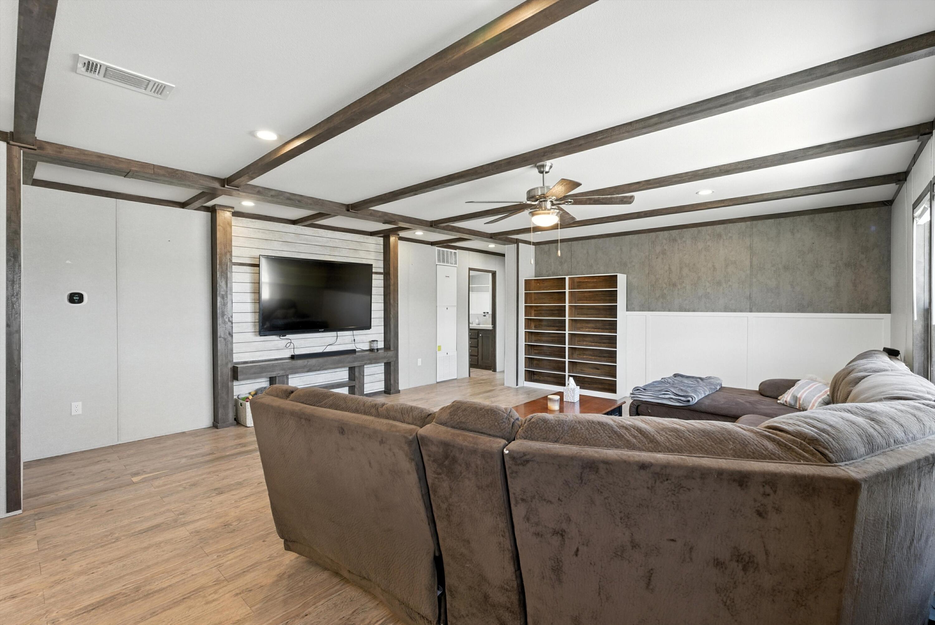 37 PRIVATE DRIVE 1034B