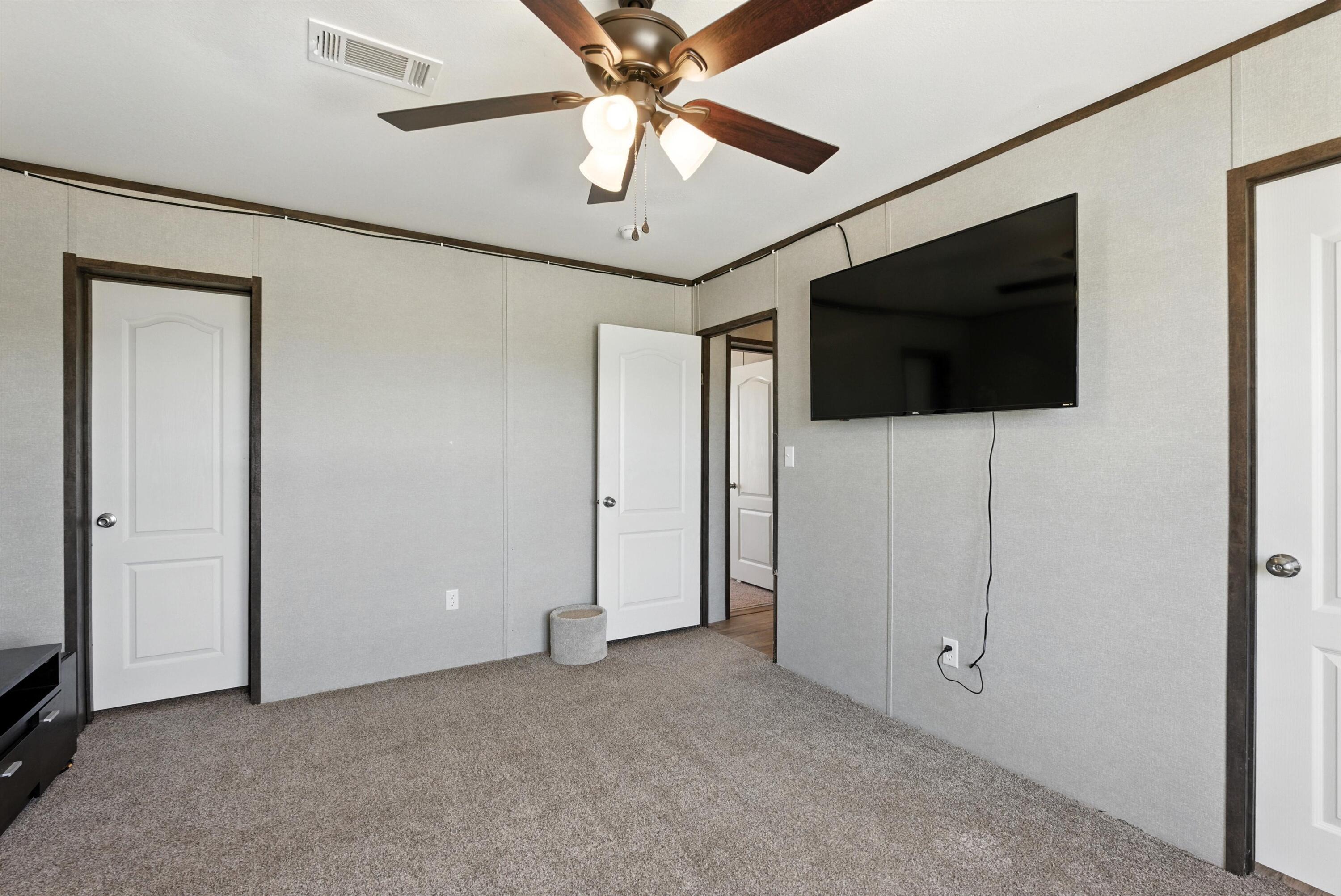 37 PRIVATE DRIVE 1034B