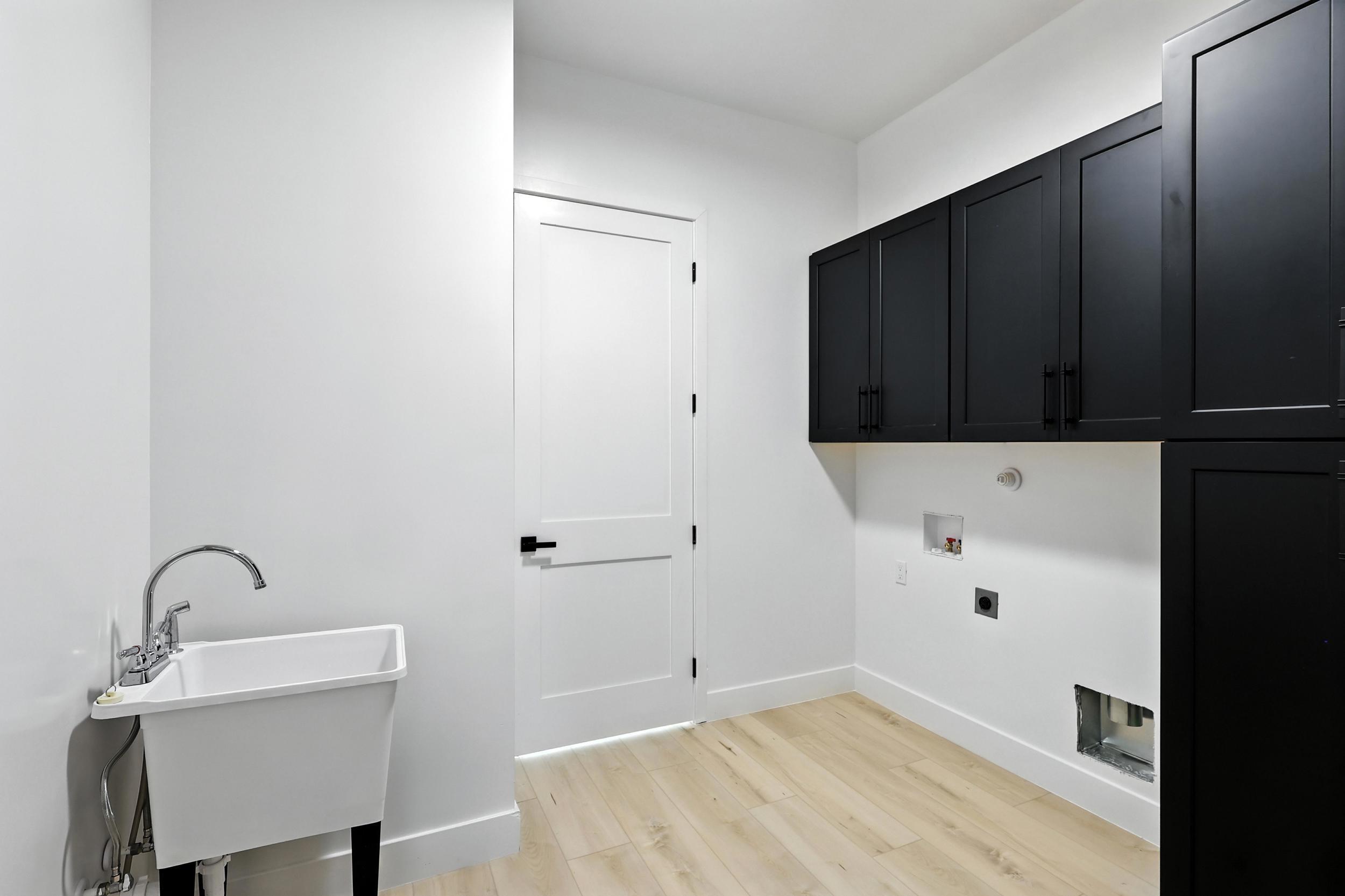 2016 Contreras Road NE