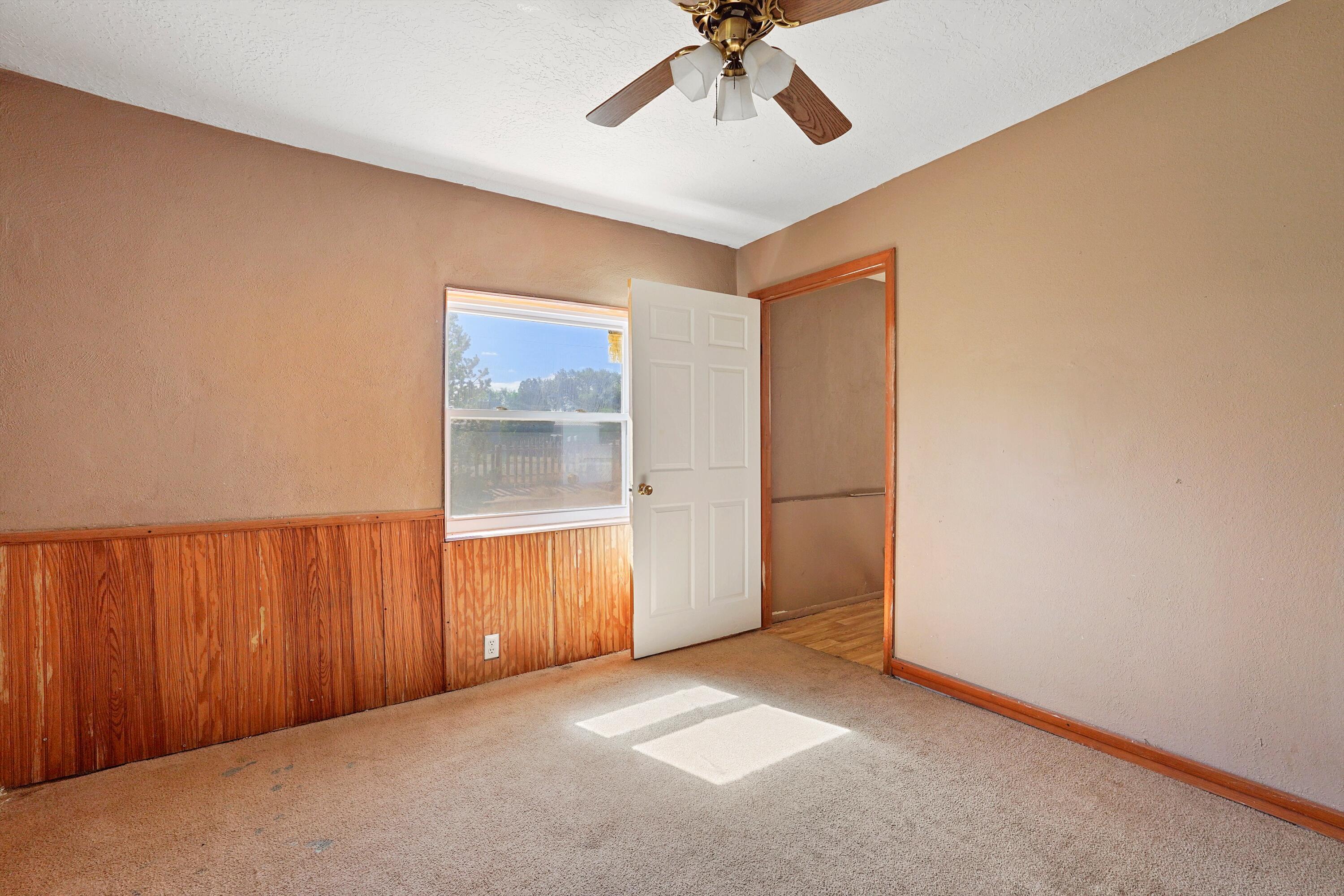 1237 GABALDON Road