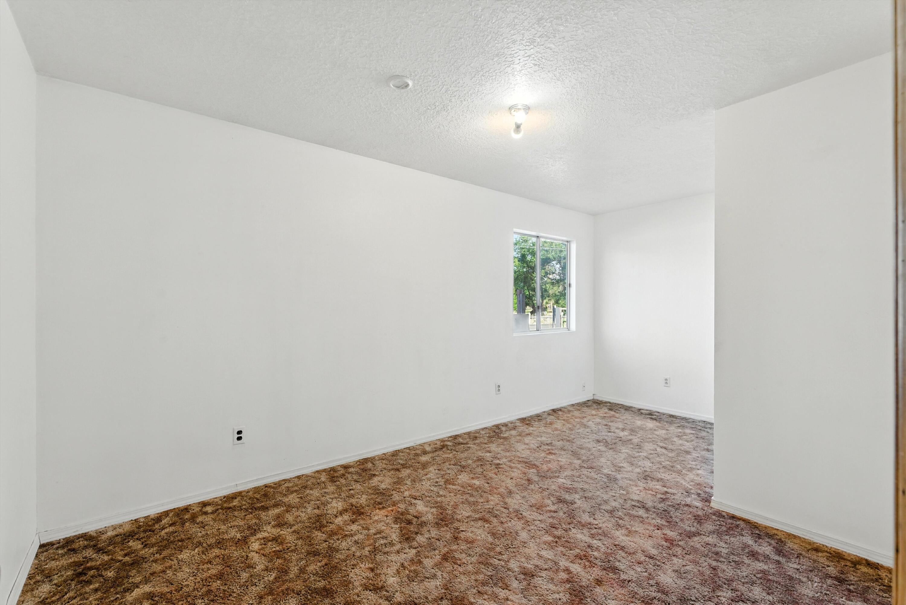 1237 GABALDON Road