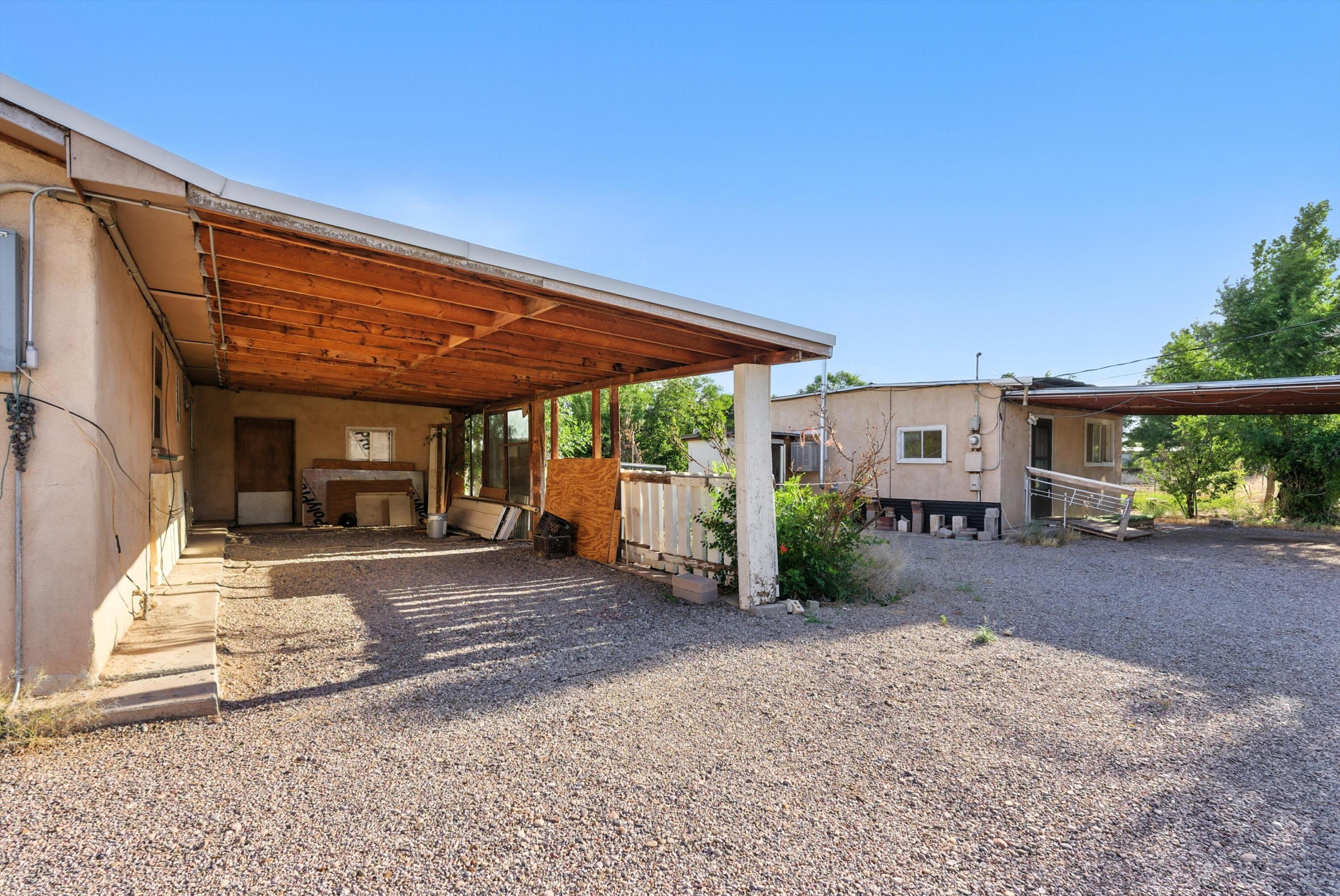 1237 GABALDON Road
