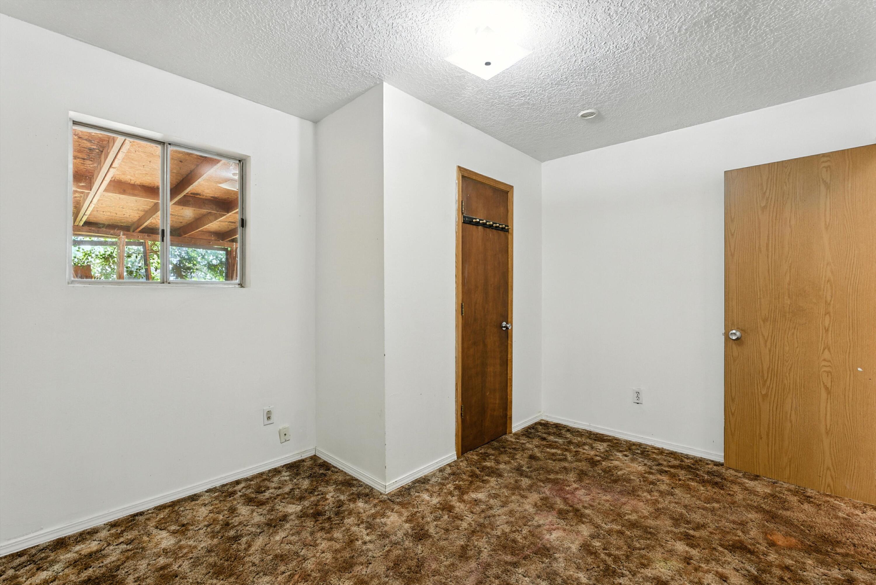 1237 GABALDON Road