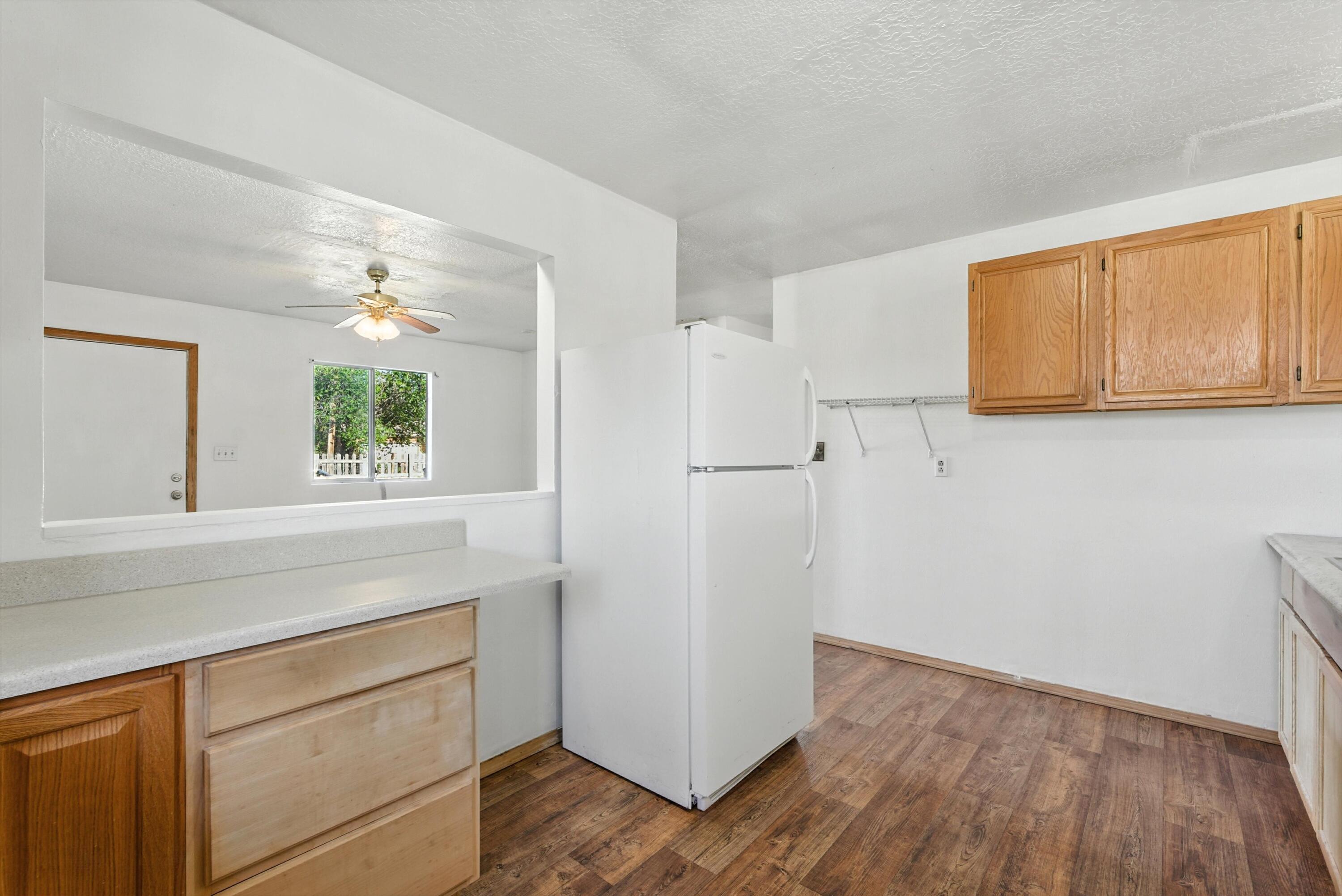 1237 GABALDON Road