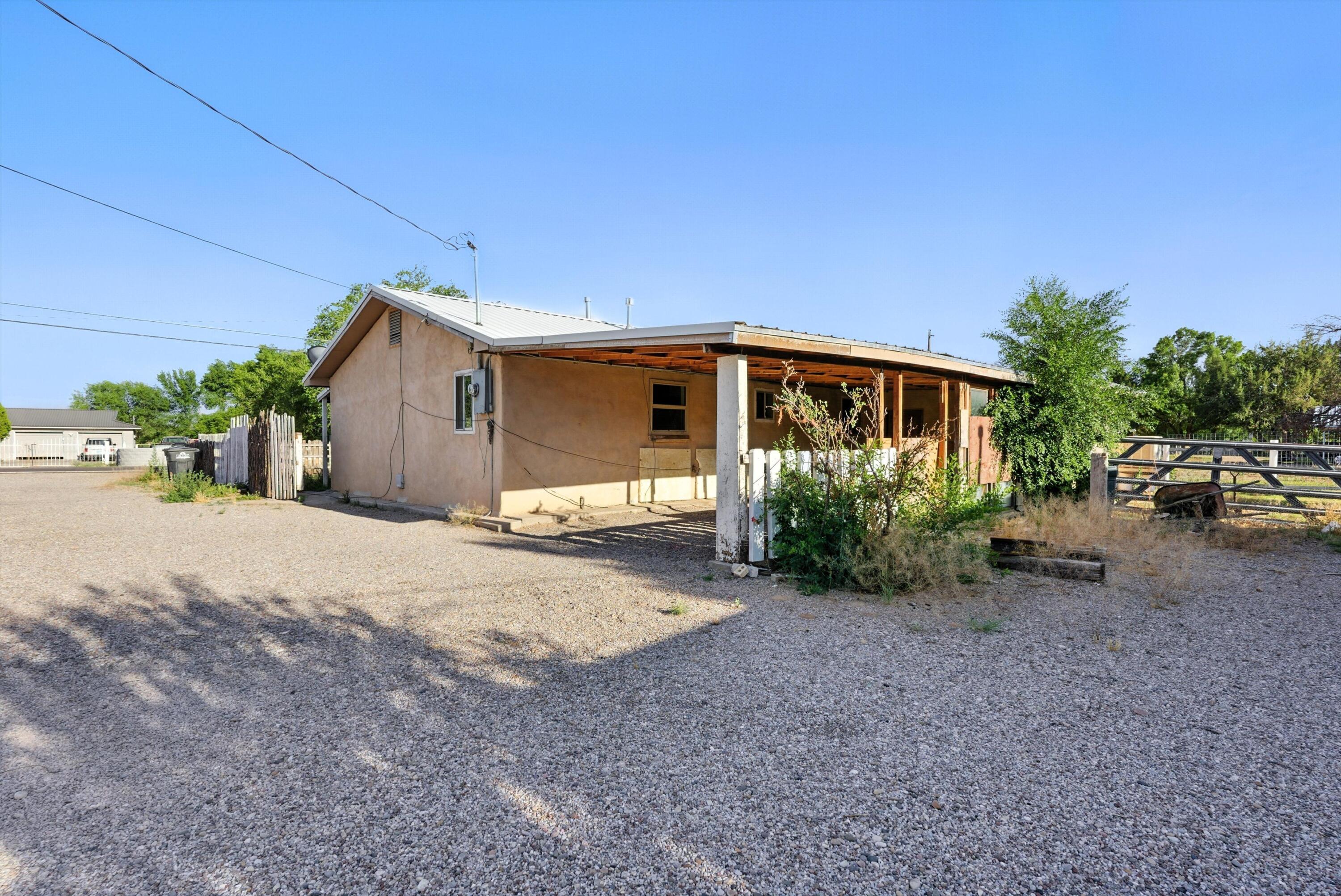 1237 GABALDON Road
