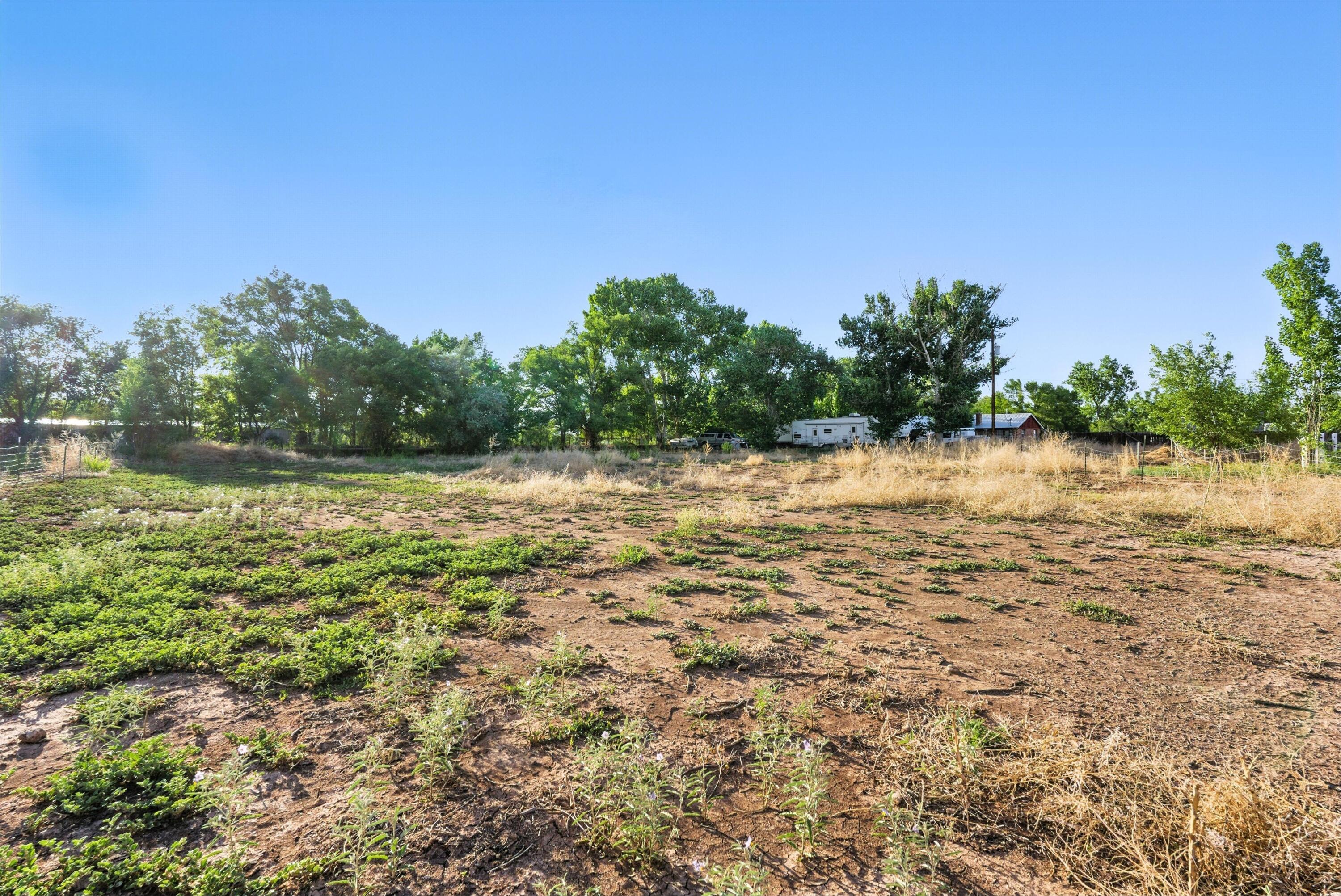 1237 GABALDON Road
