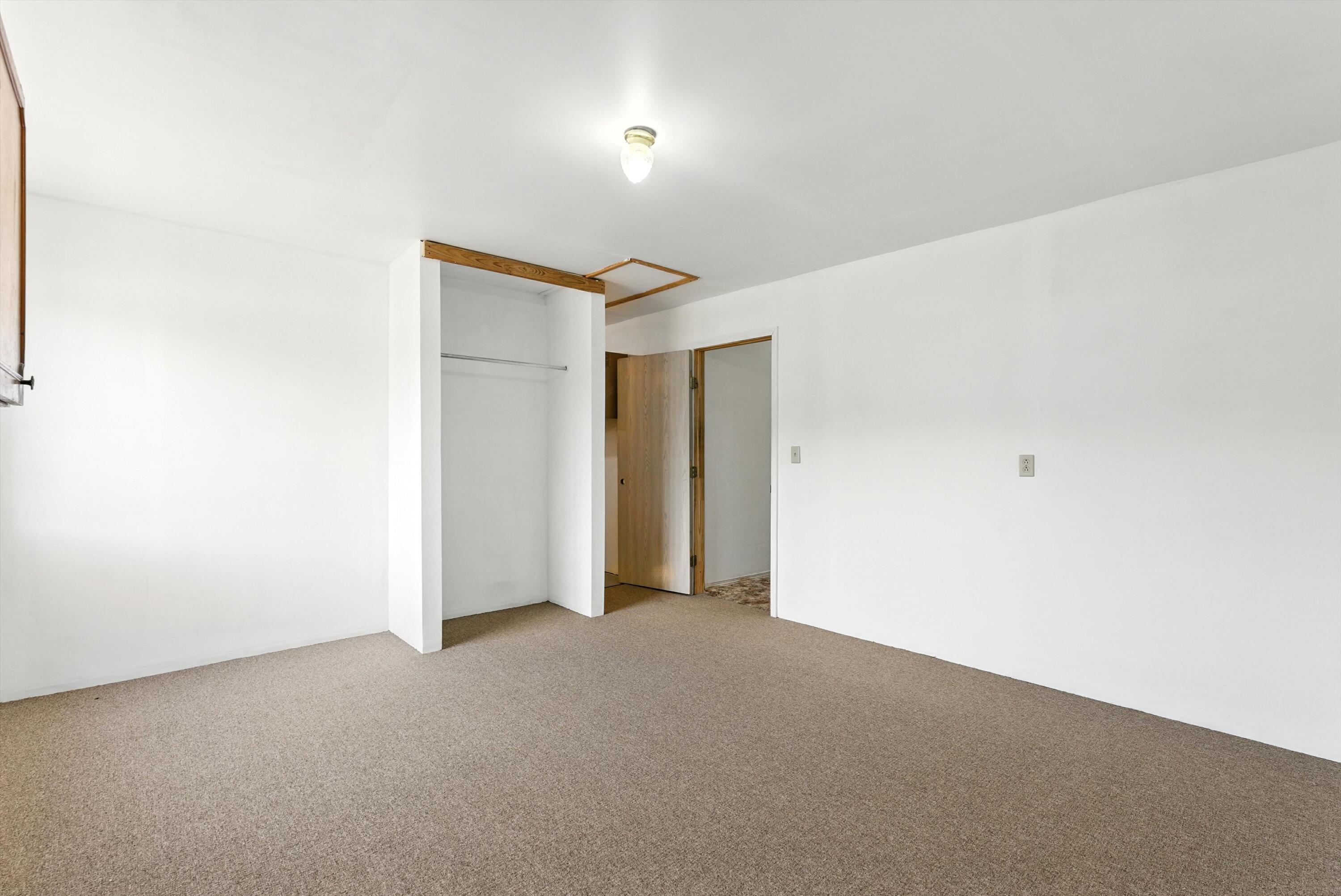 1237 GABALDON Road