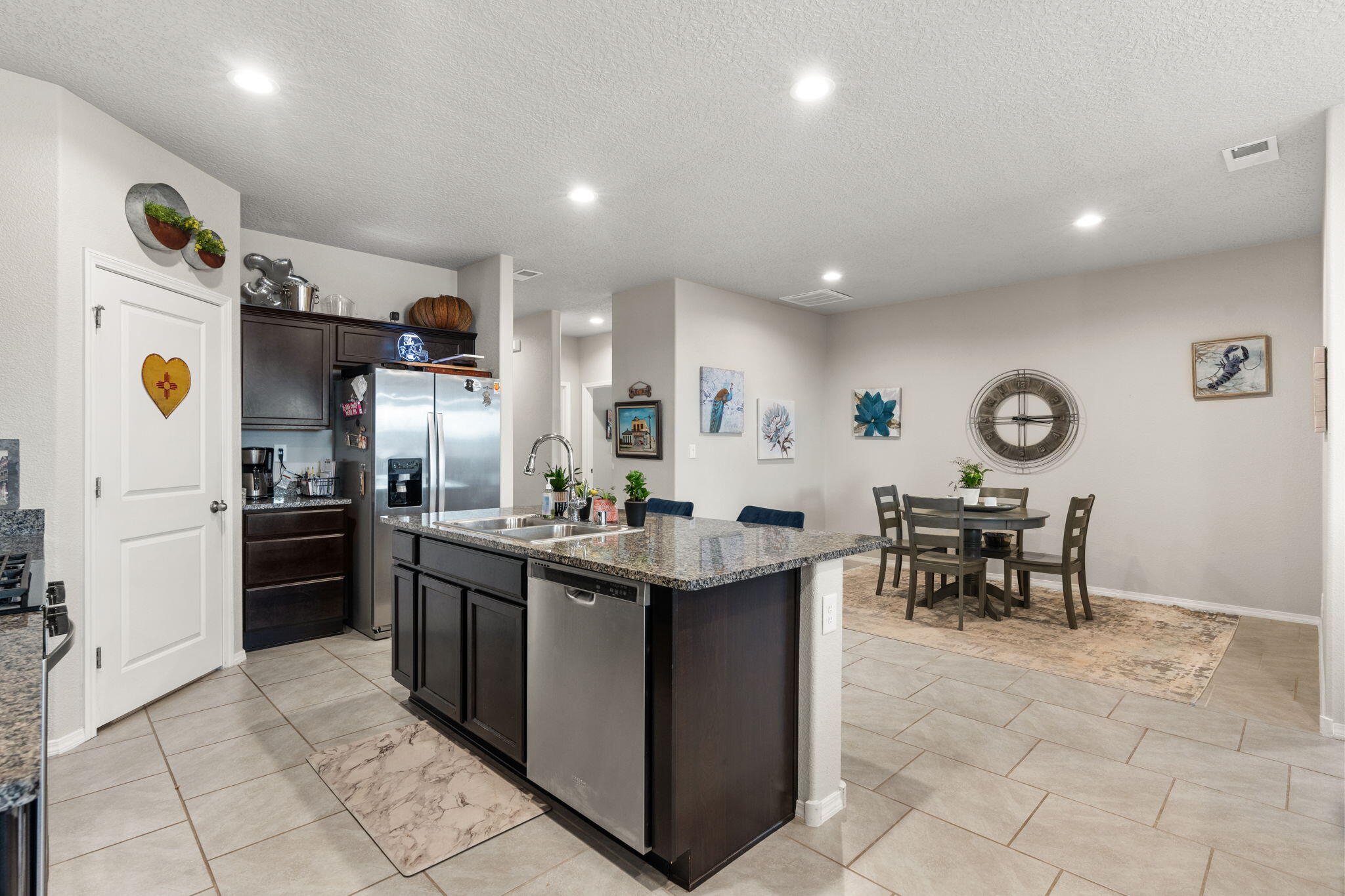 4337 SKYLINE Loop NE