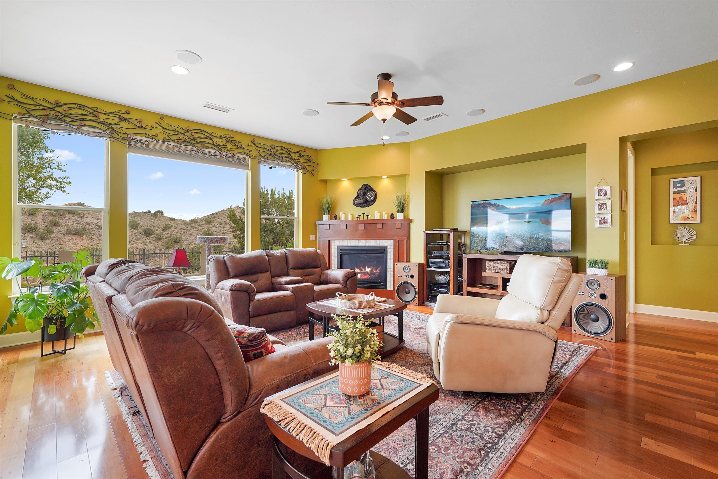 2308 Desert View Road NE