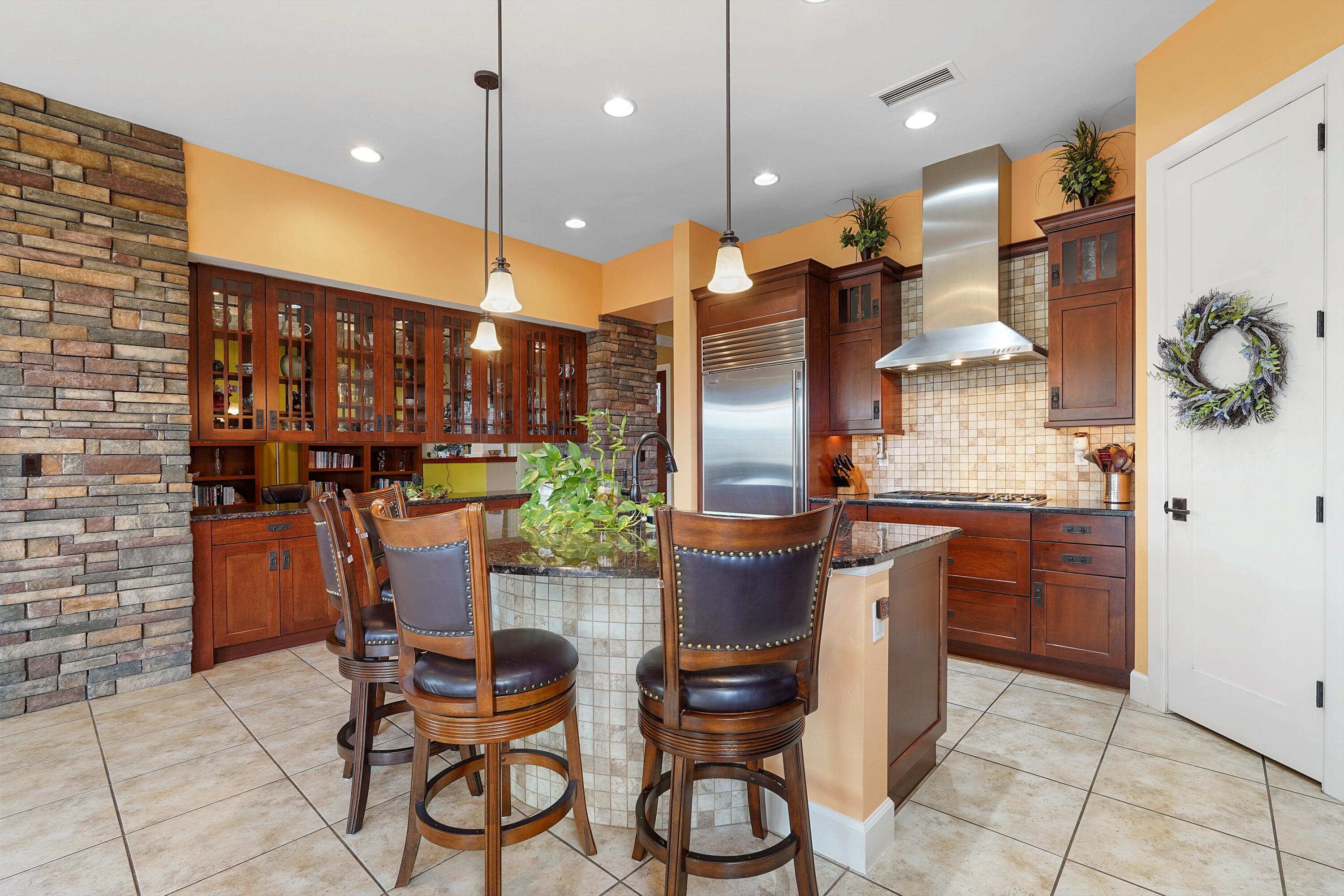 2308 Desert View Road NE