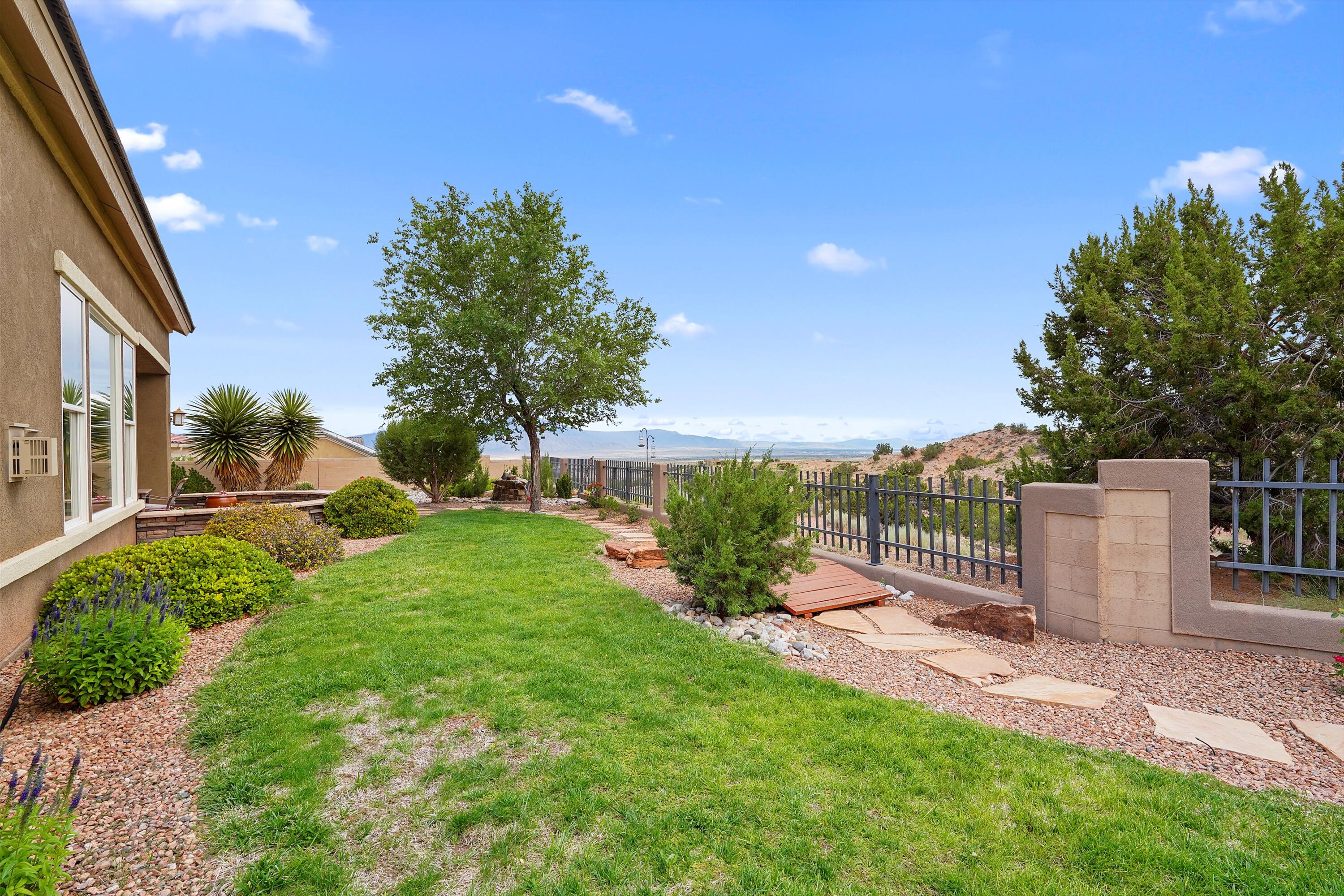 2308 Desert View Road NE