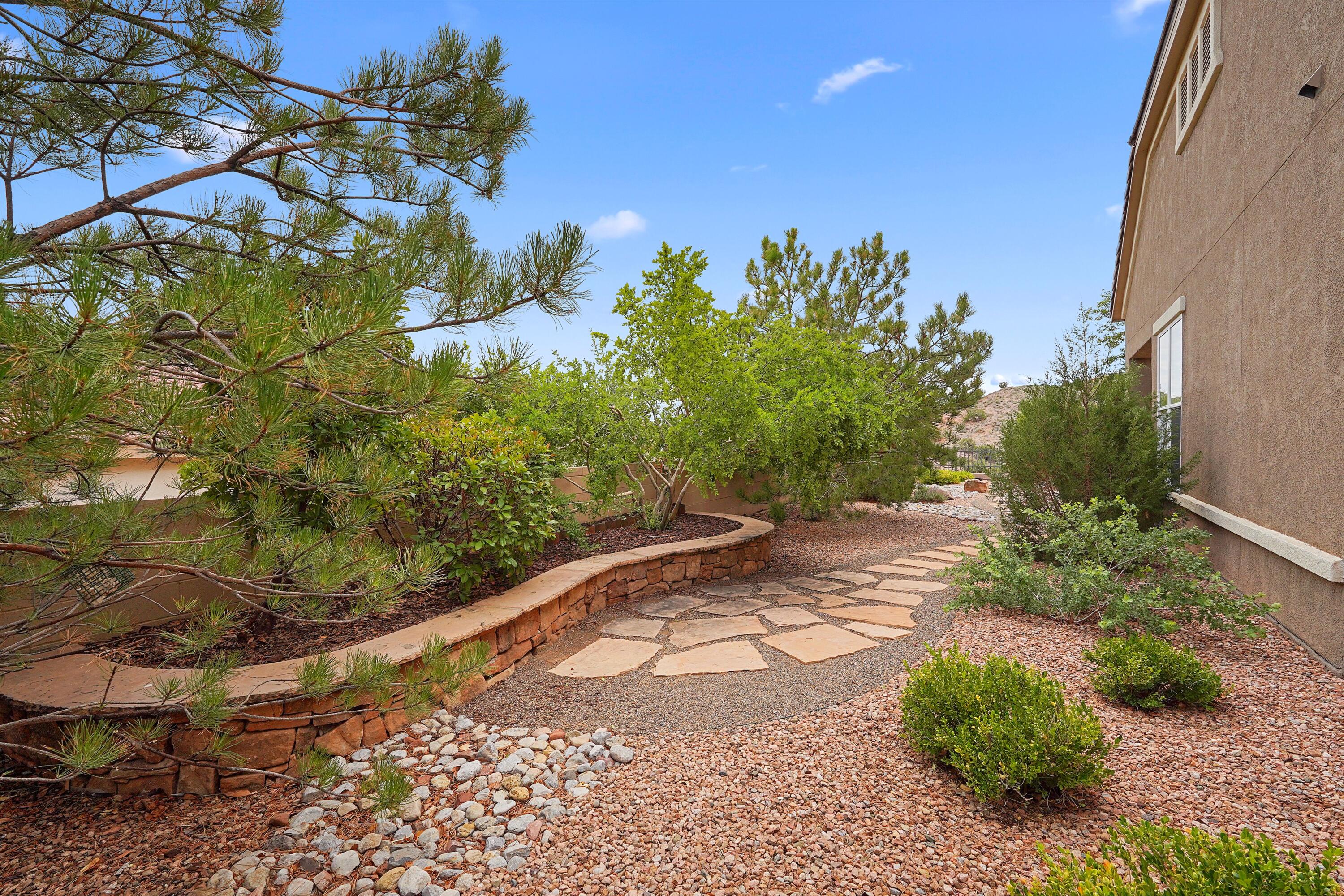 2308 Desert View Road NE