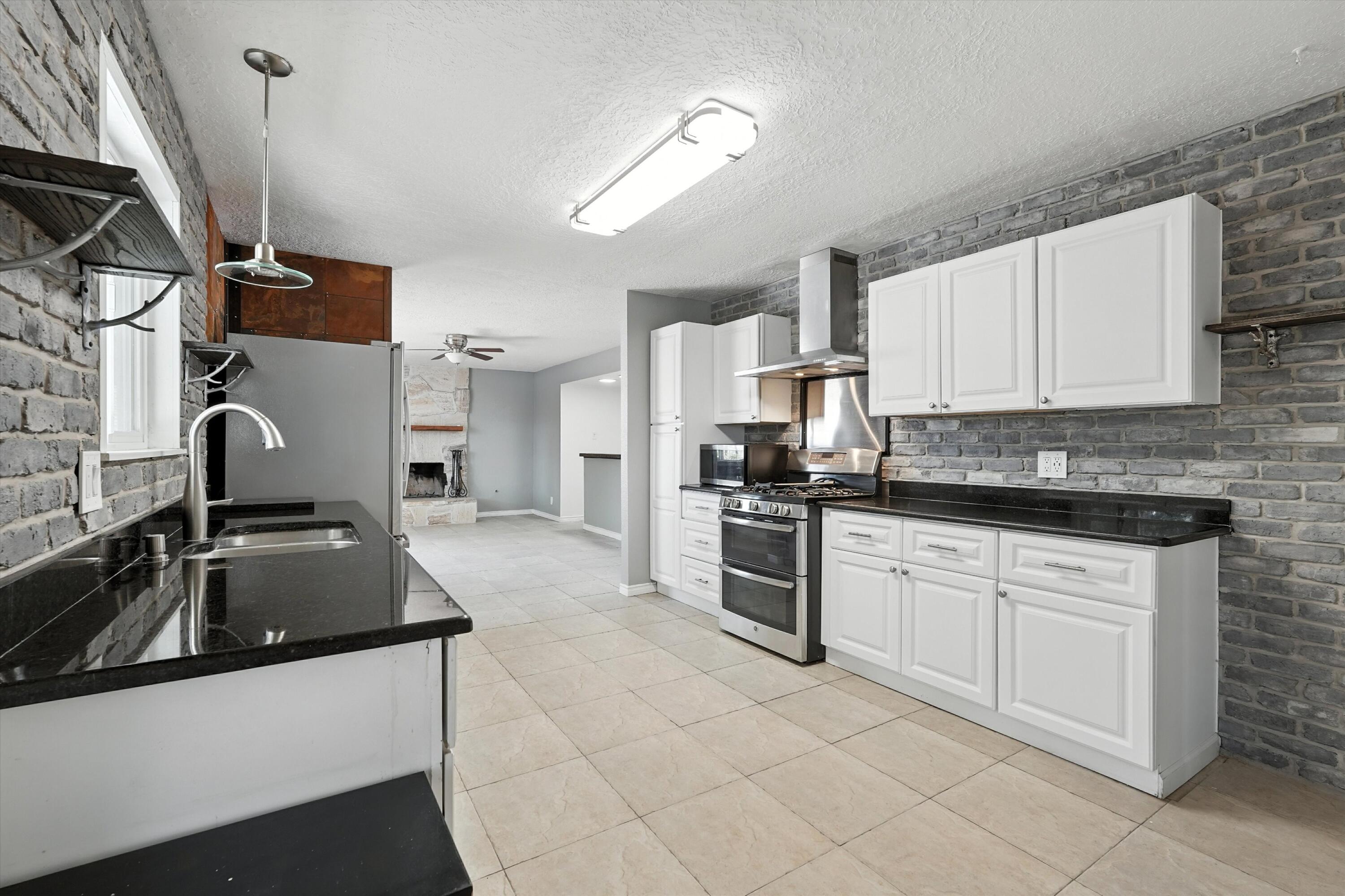6200 FLOR DE MAYO Place NW