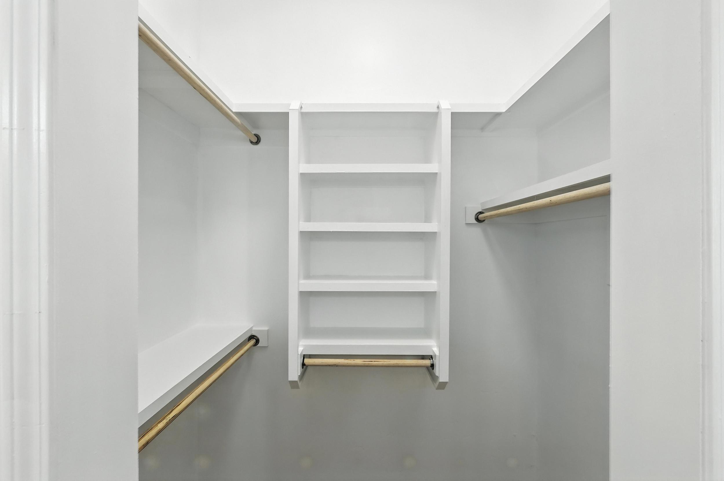 2012 Contreras Road NE