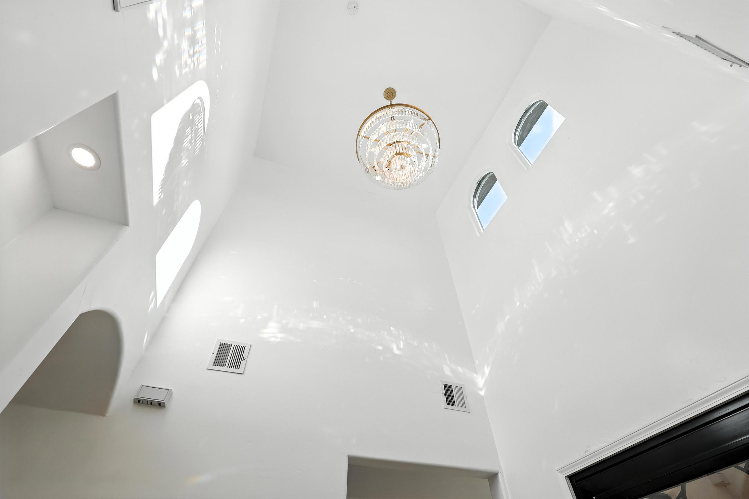 2012 Contreras Road NE