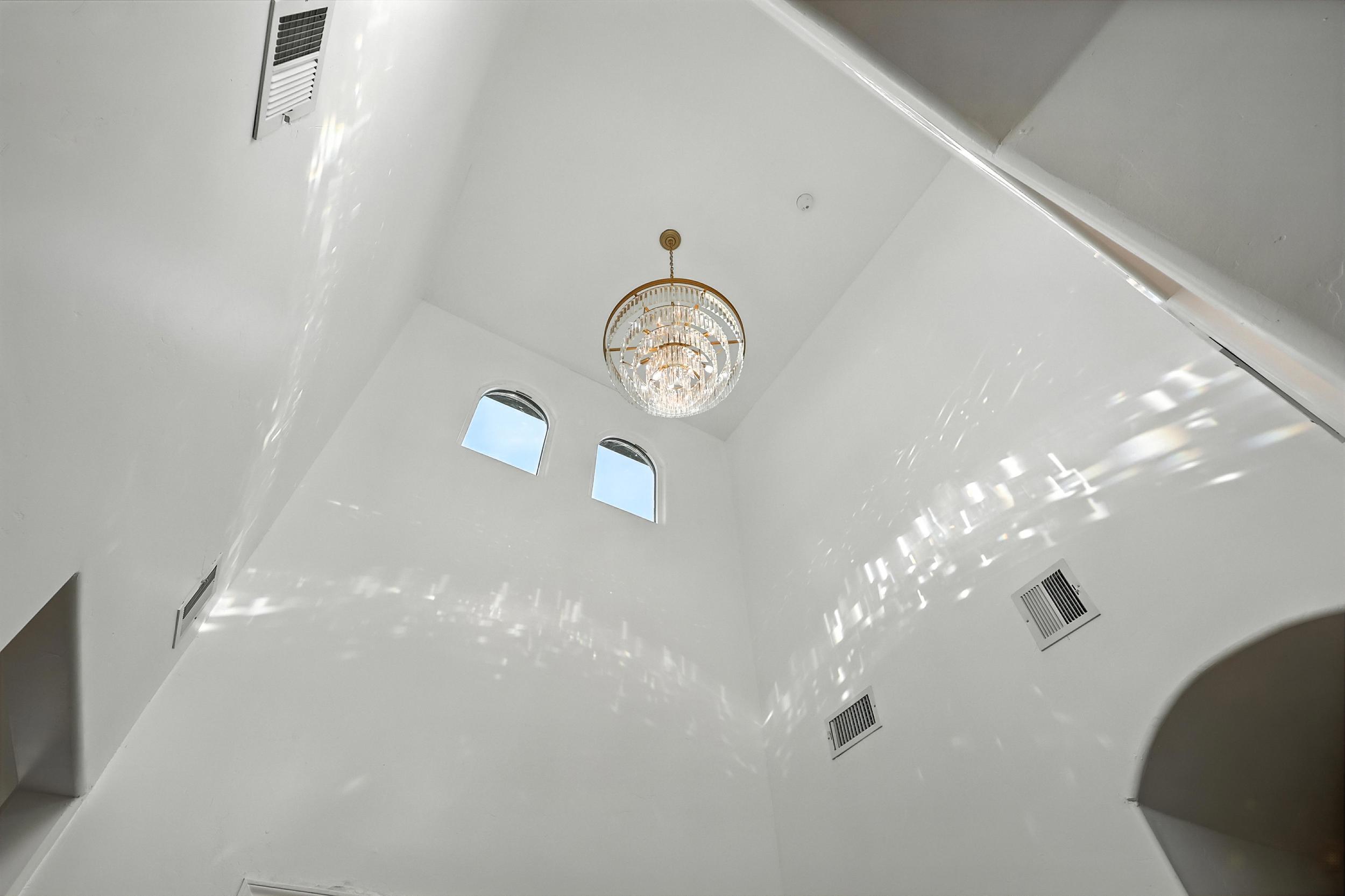 2012 Contreras Road NE