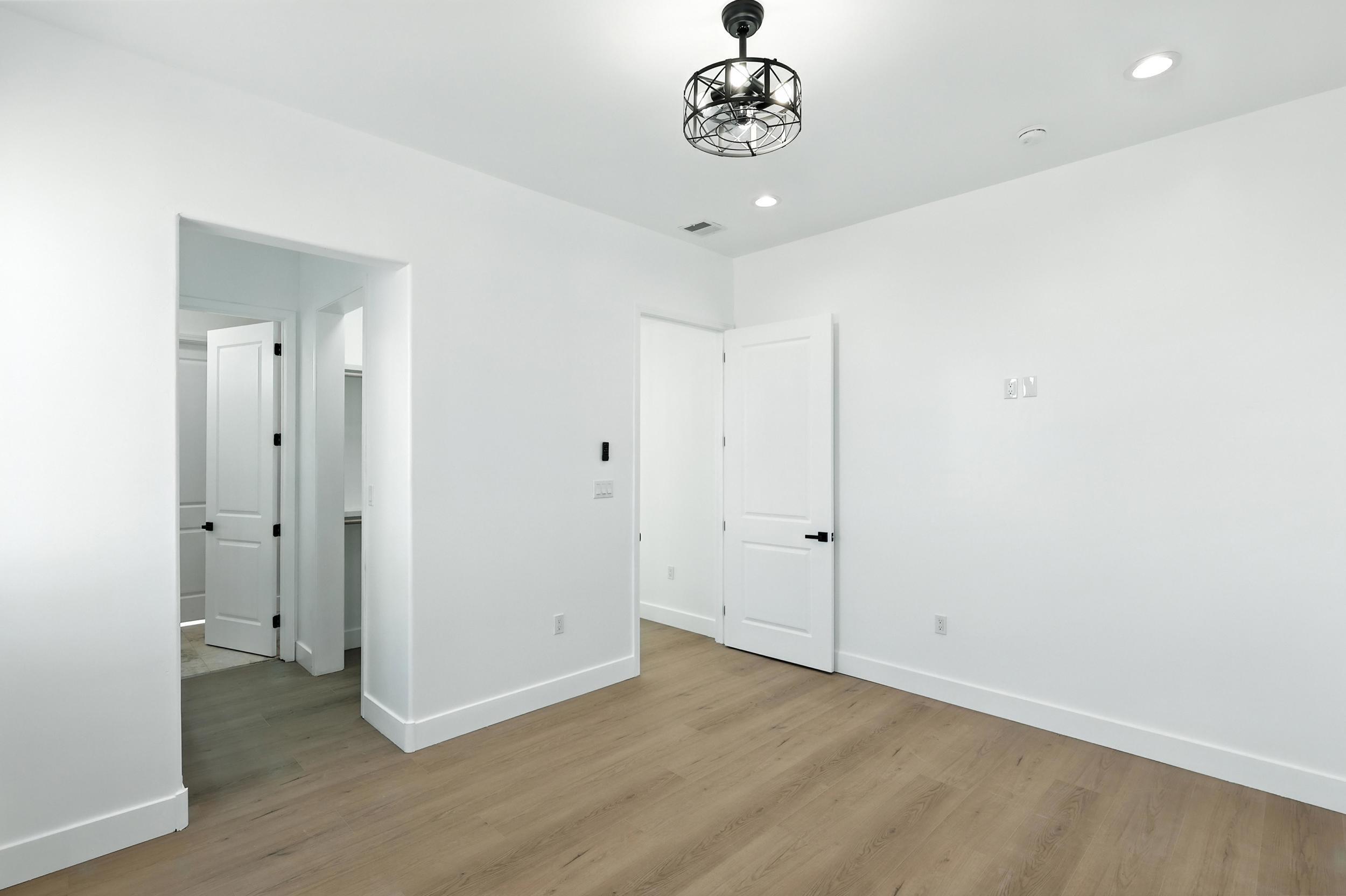 2012 Contreras Road NE