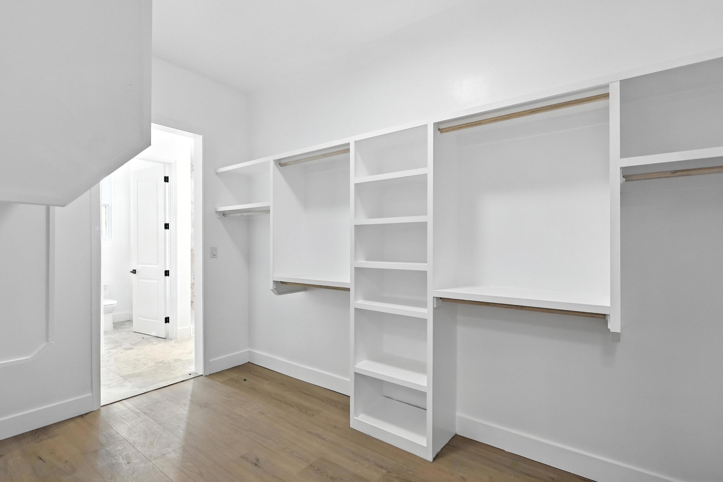 2012 Contreras Road NE