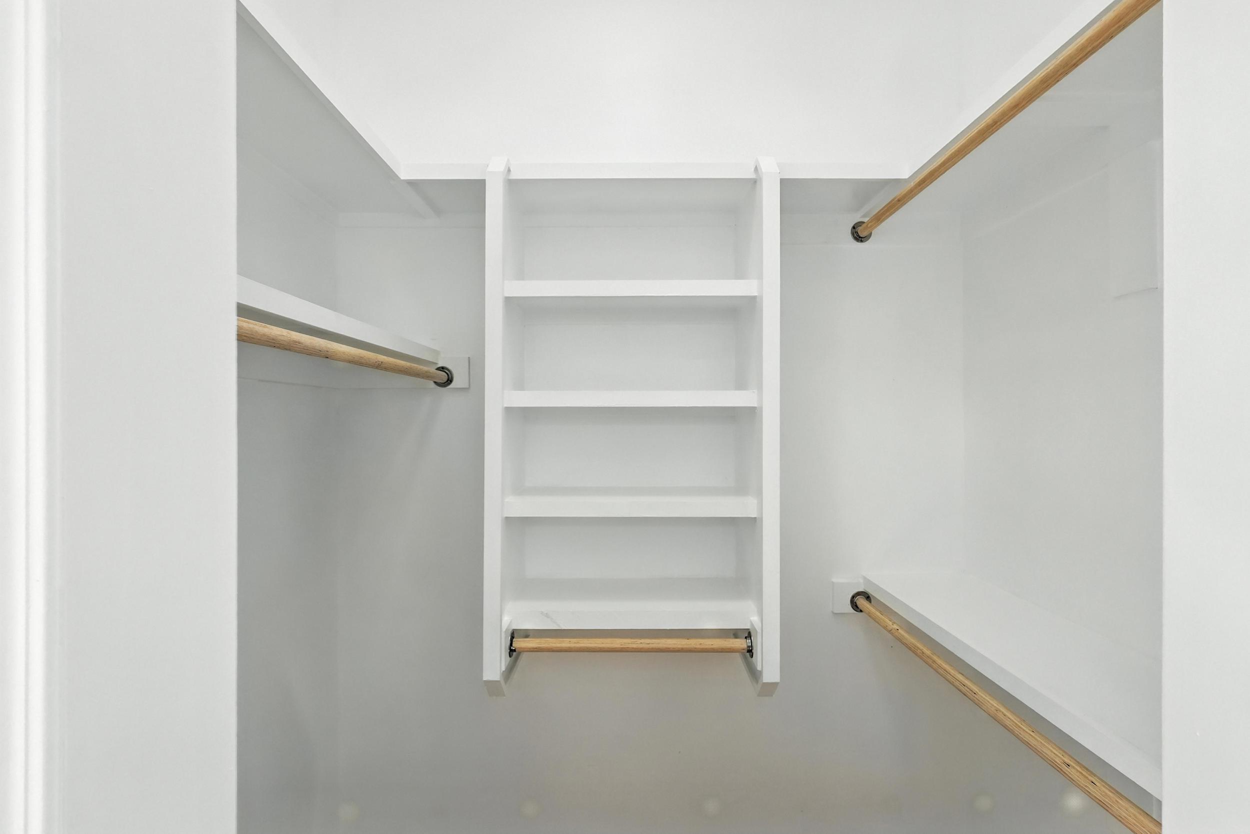 2012 Contreras Road NE