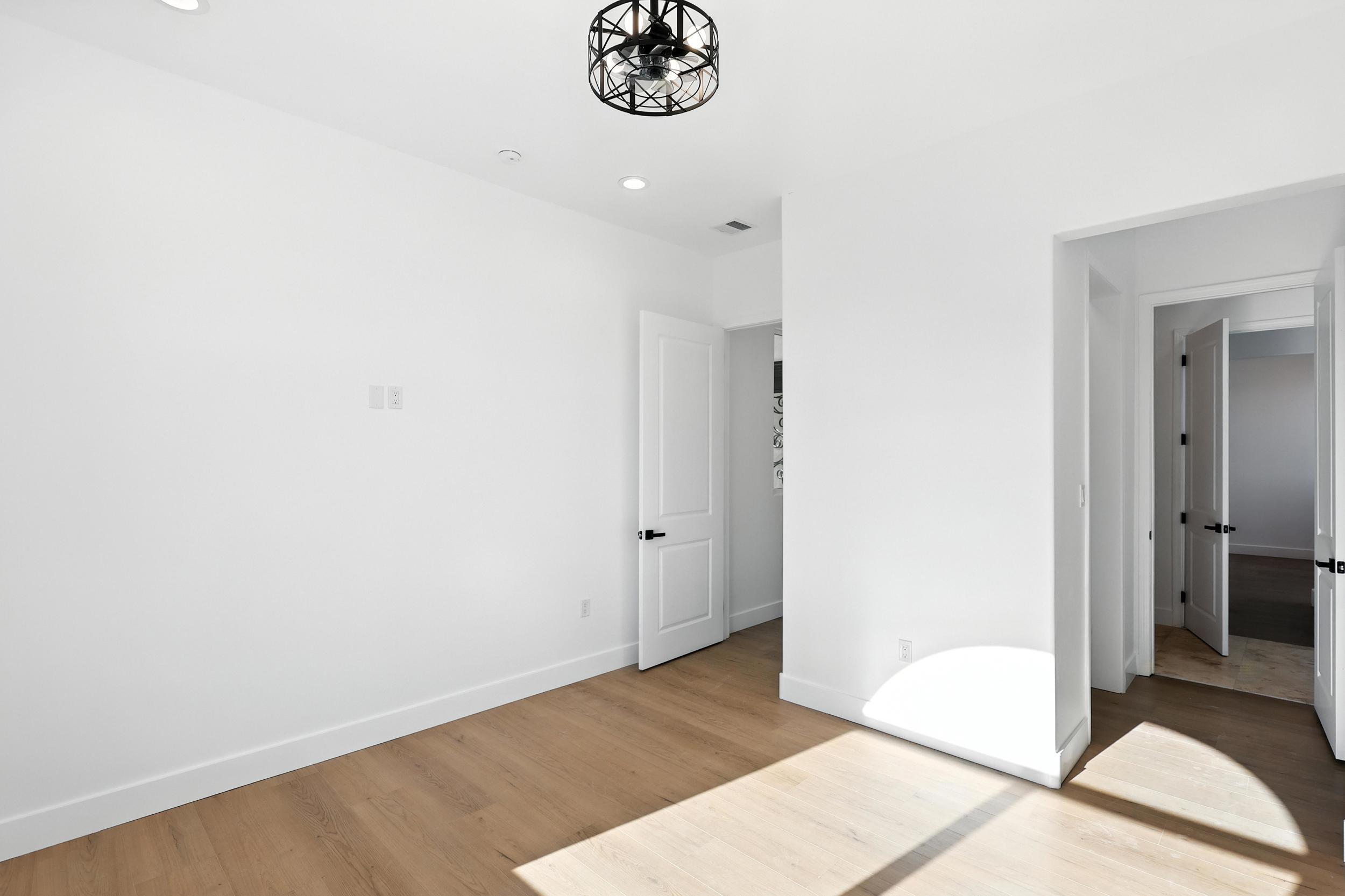 2012 Contreras Road NE