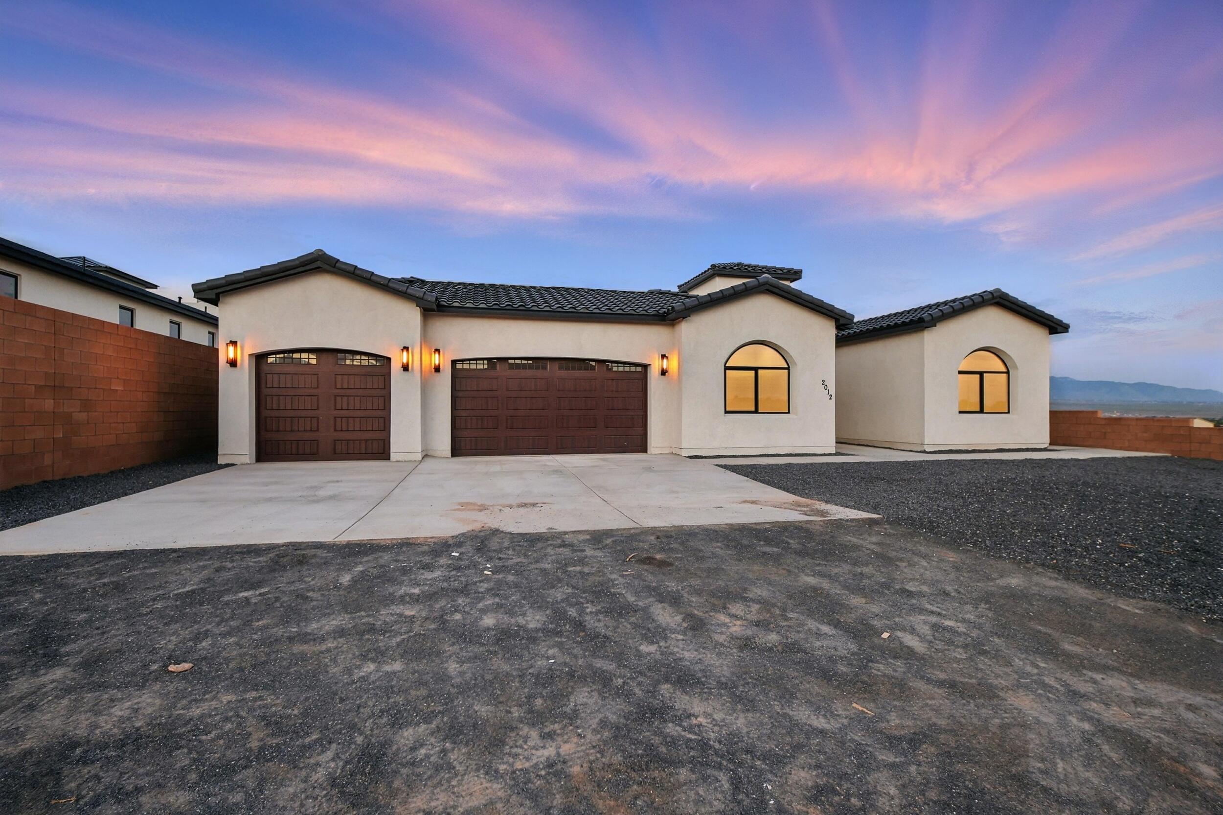 2012 Contreras Road NE