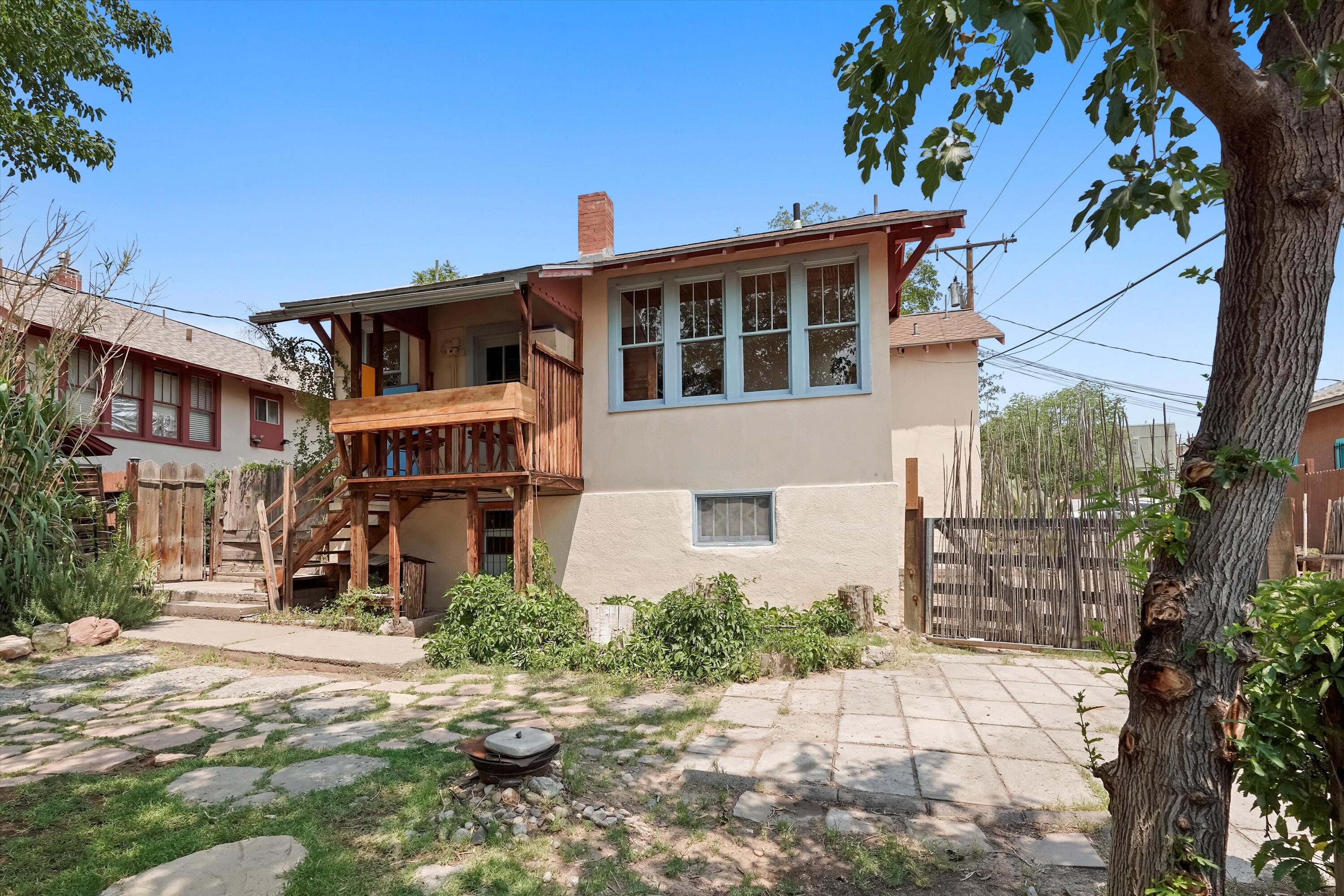 115 MAPLE Street NE