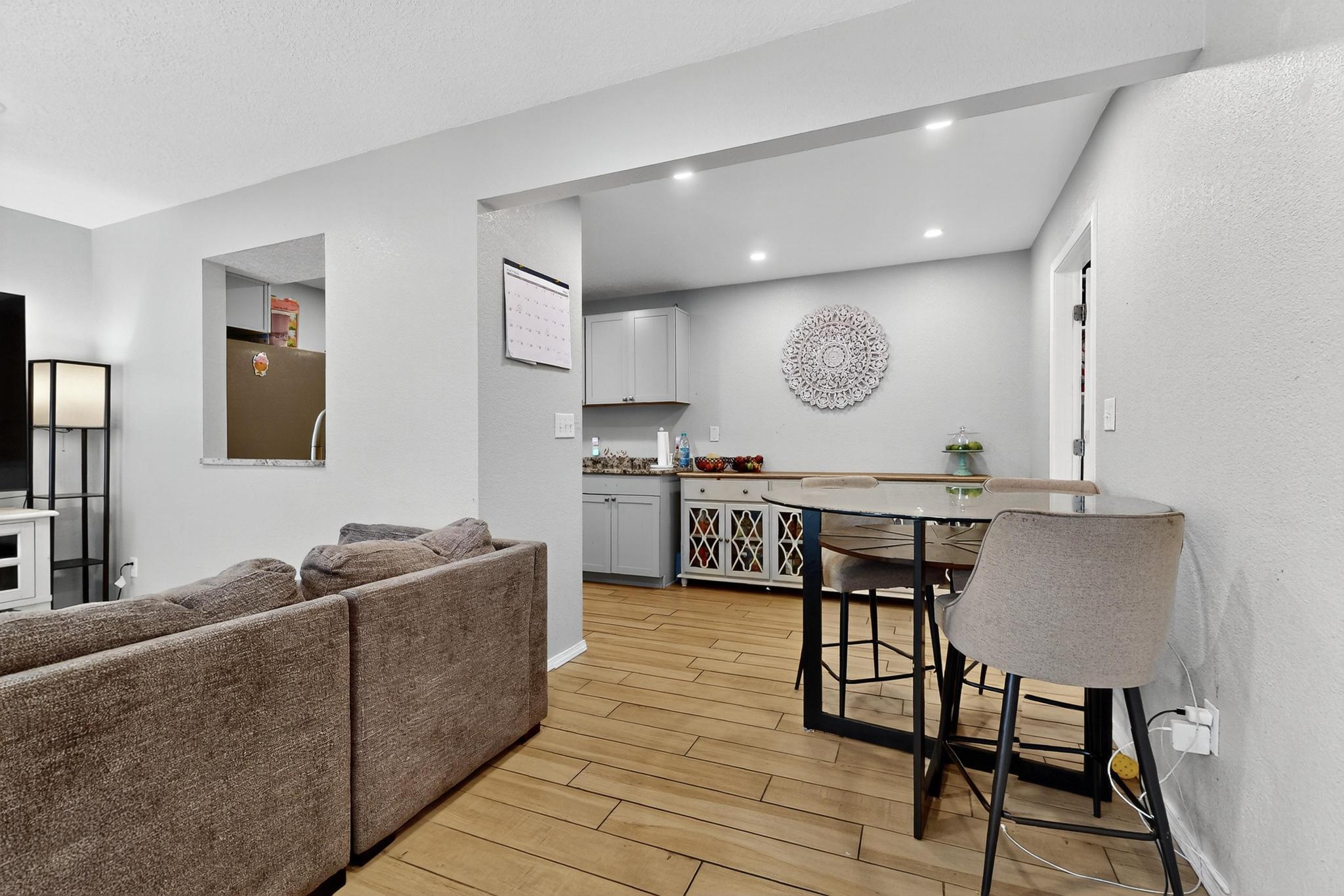 4801 IRVING Boulevard NW 2702