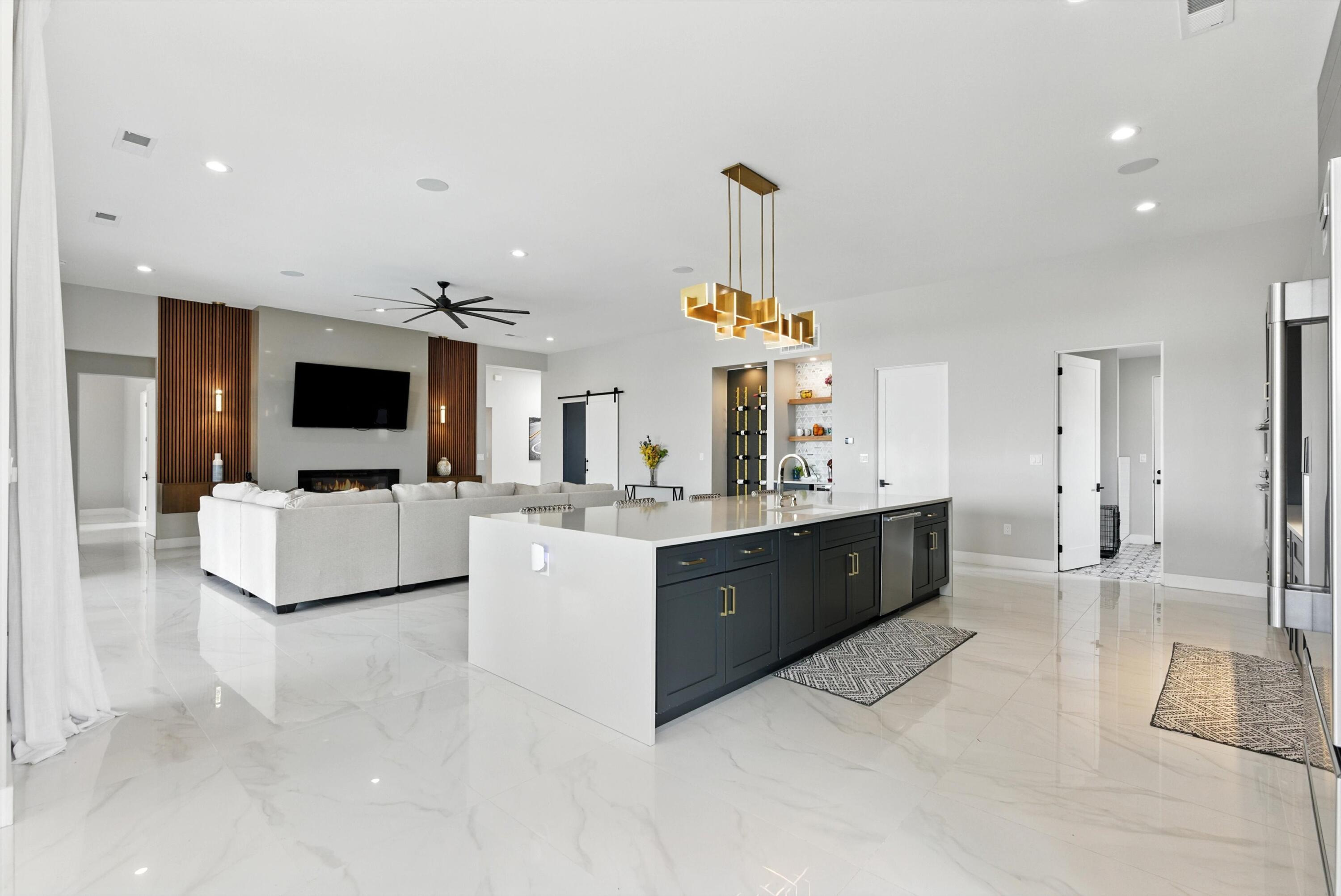 6412 PETIRROJO Road NW