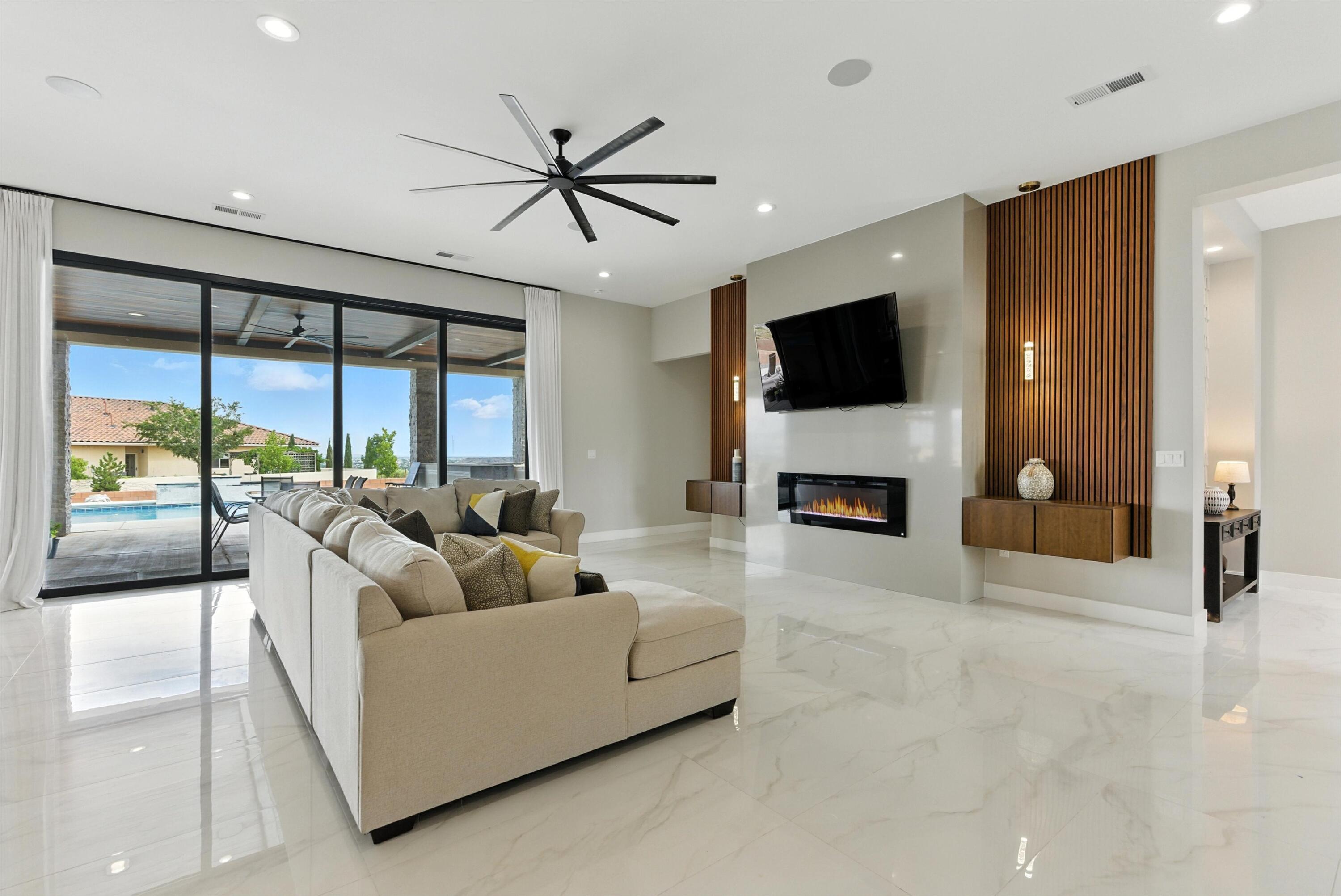 6412 PETIRROJO Road NW