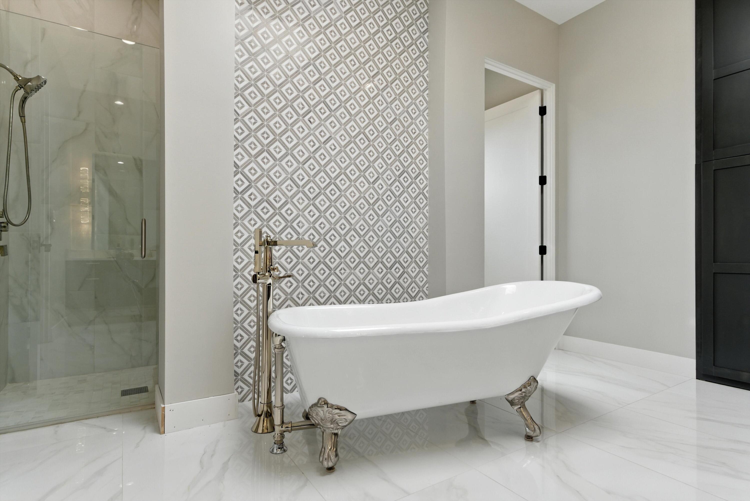 6412 PETIRROJO Road NW