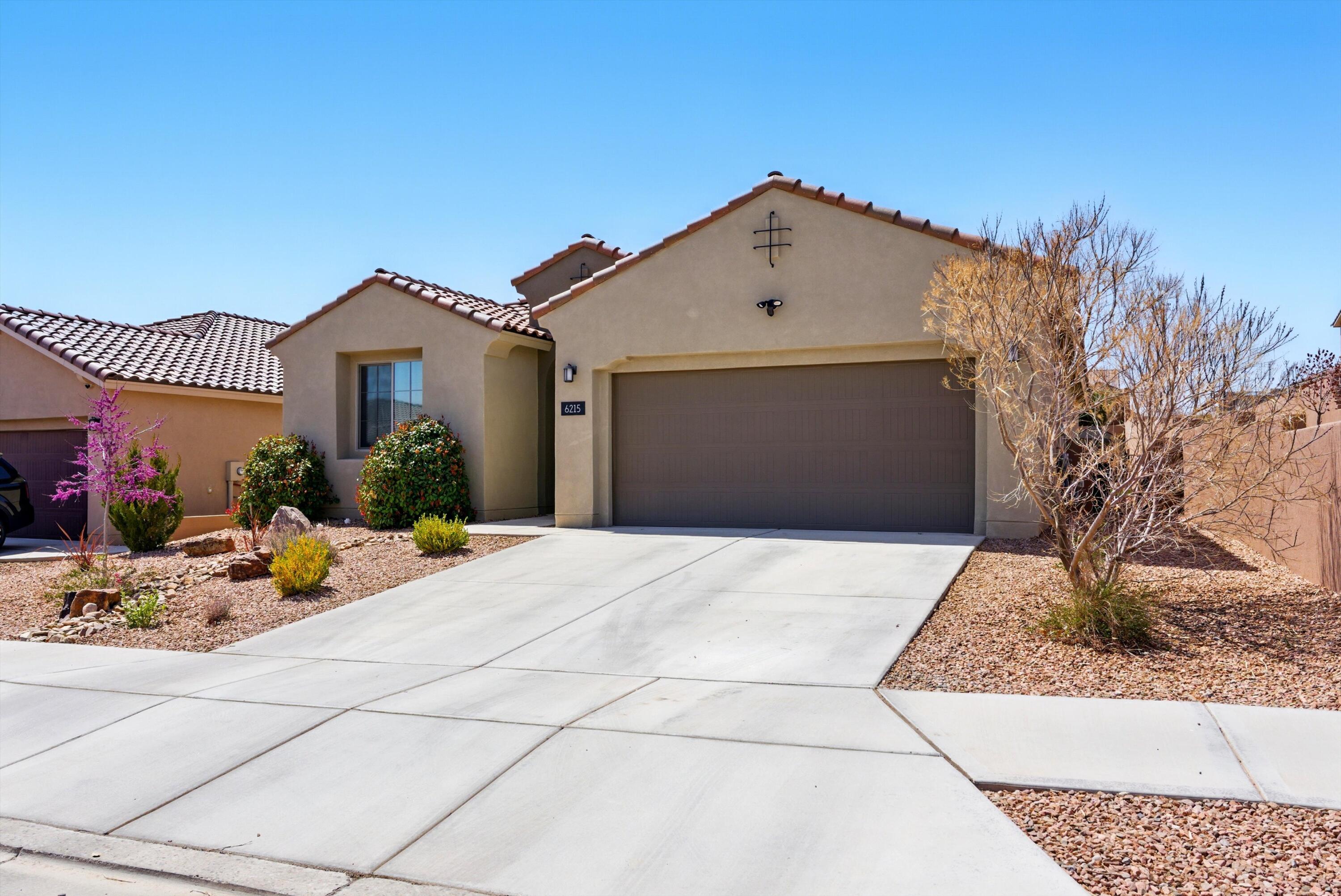 6215 BRYCE CANYON Lane NE