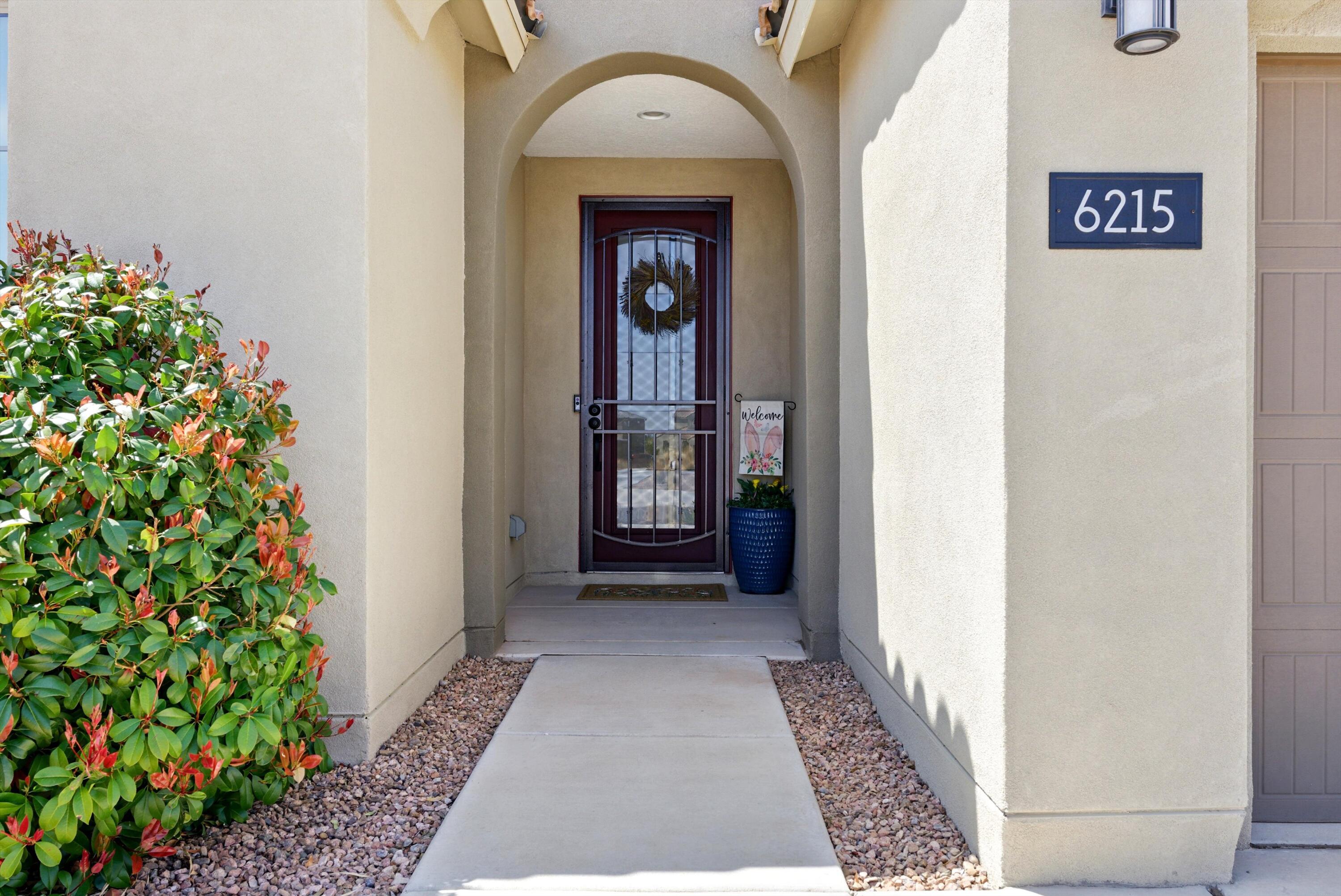 6215 BRYCE CANYON Lane NE